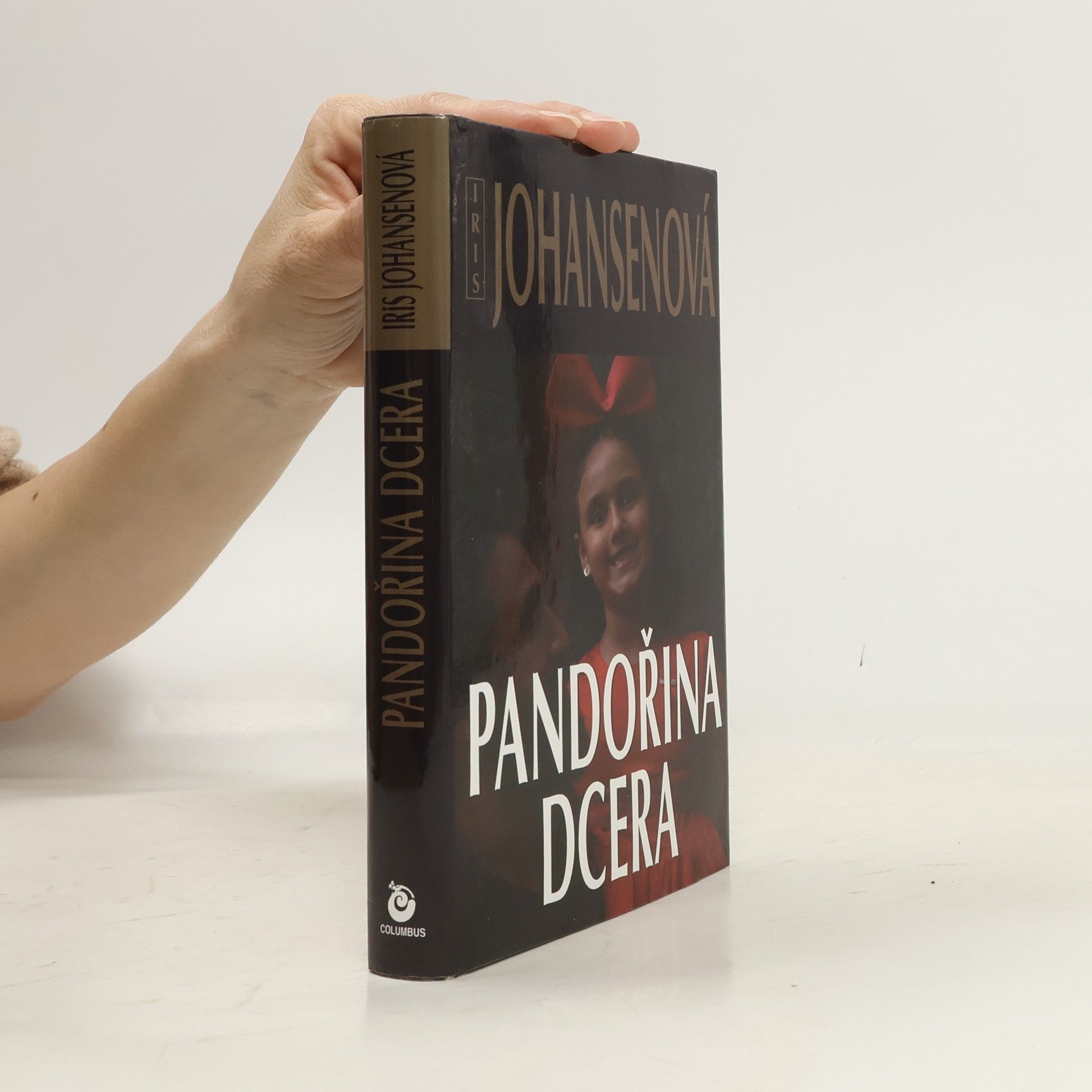 Iris Johansen Pandořina dcera