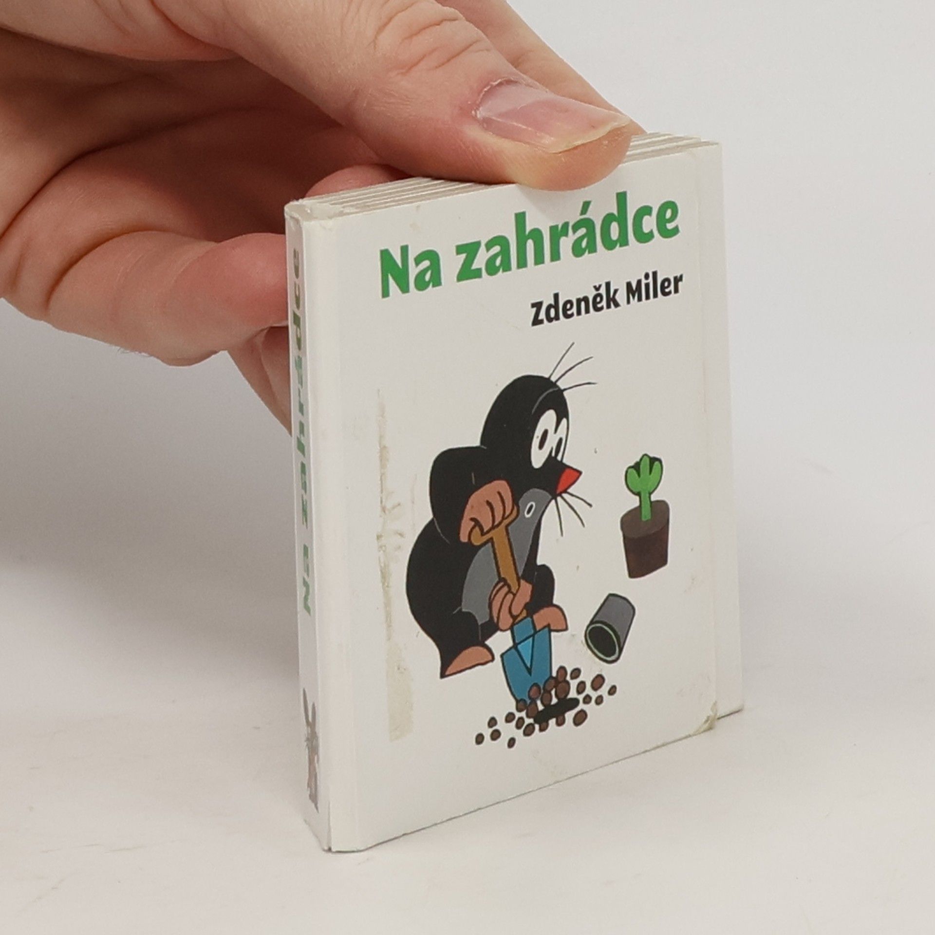 Zdeněk Miler Na zahrádce