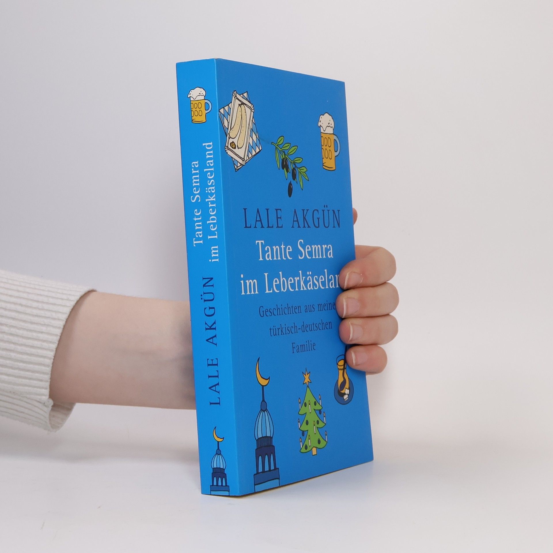 Lale Akgün Tante Semra im Leberkäseland