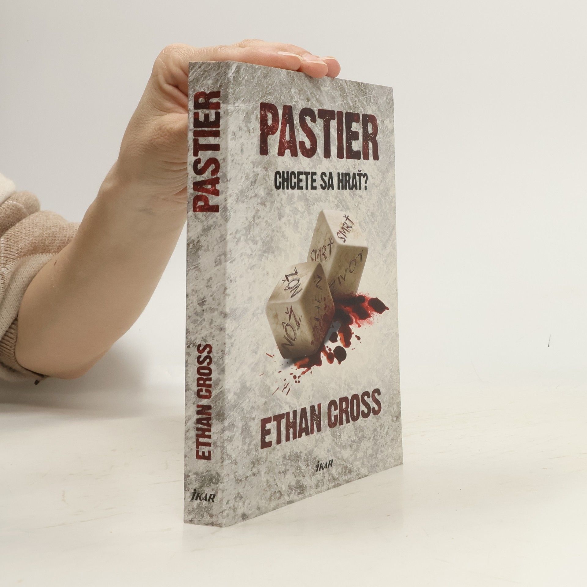 Ethan Cross Pastier