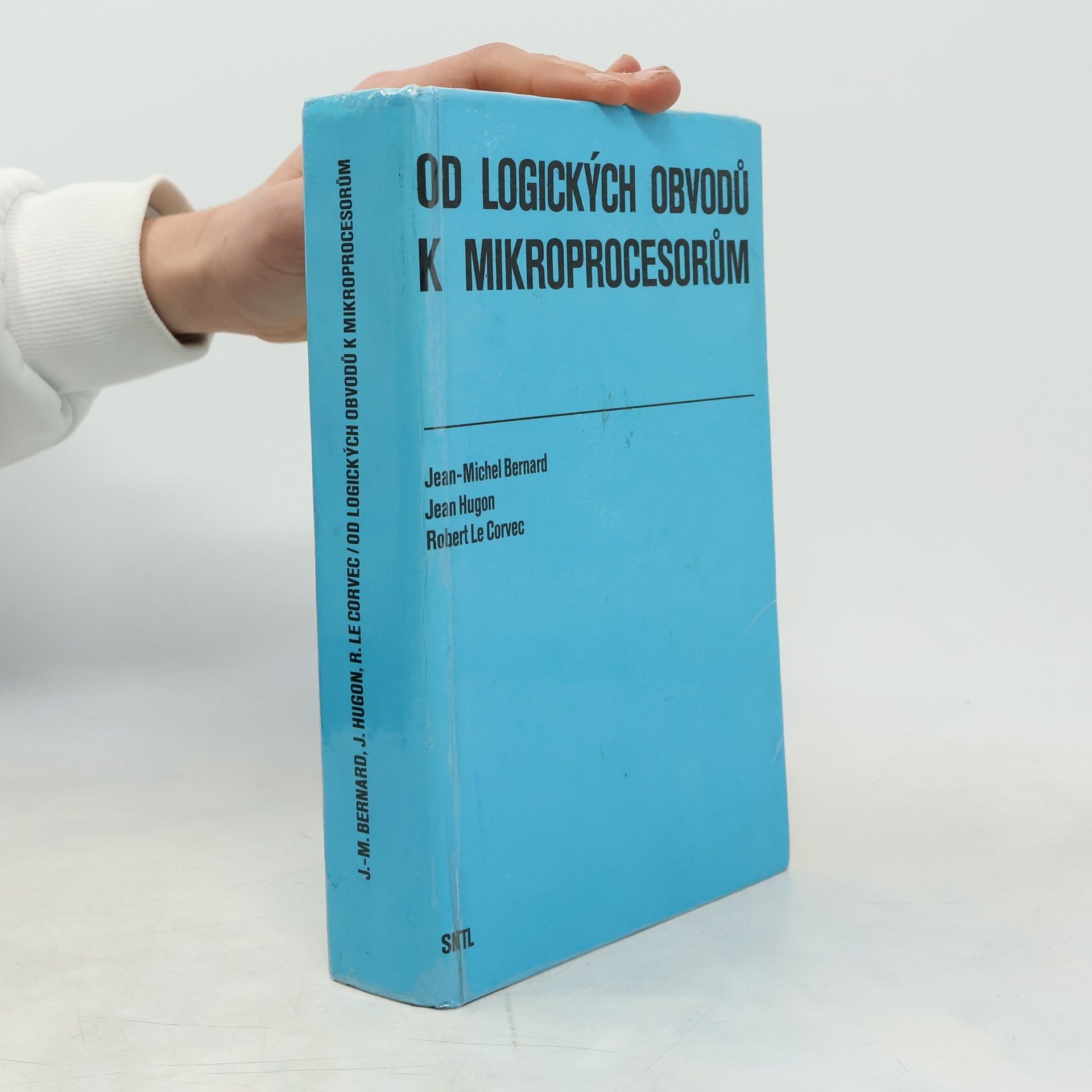 Od logických obvodů k mikroprocesorům