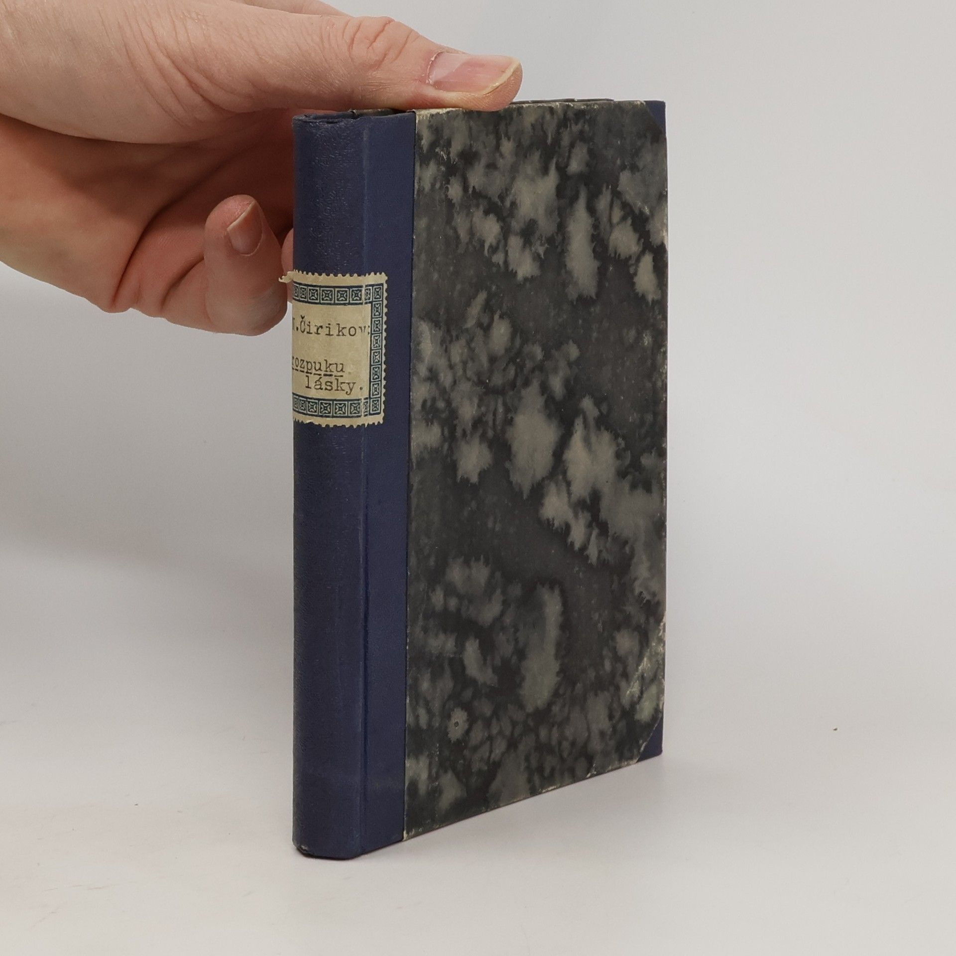 E. N. Čirikov V rozpaku lásky