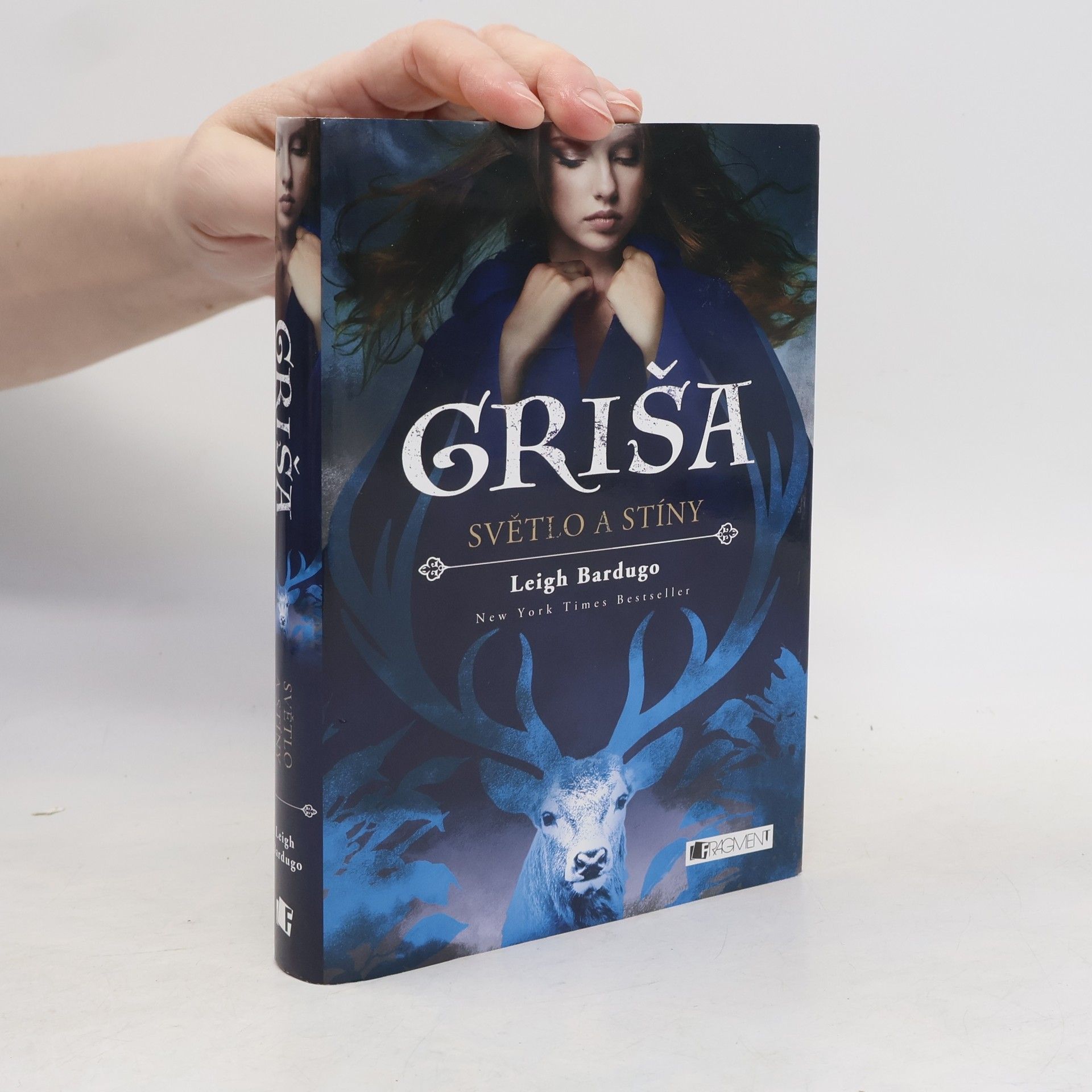 Leigh Bardugo Griša. Světlo a stíny