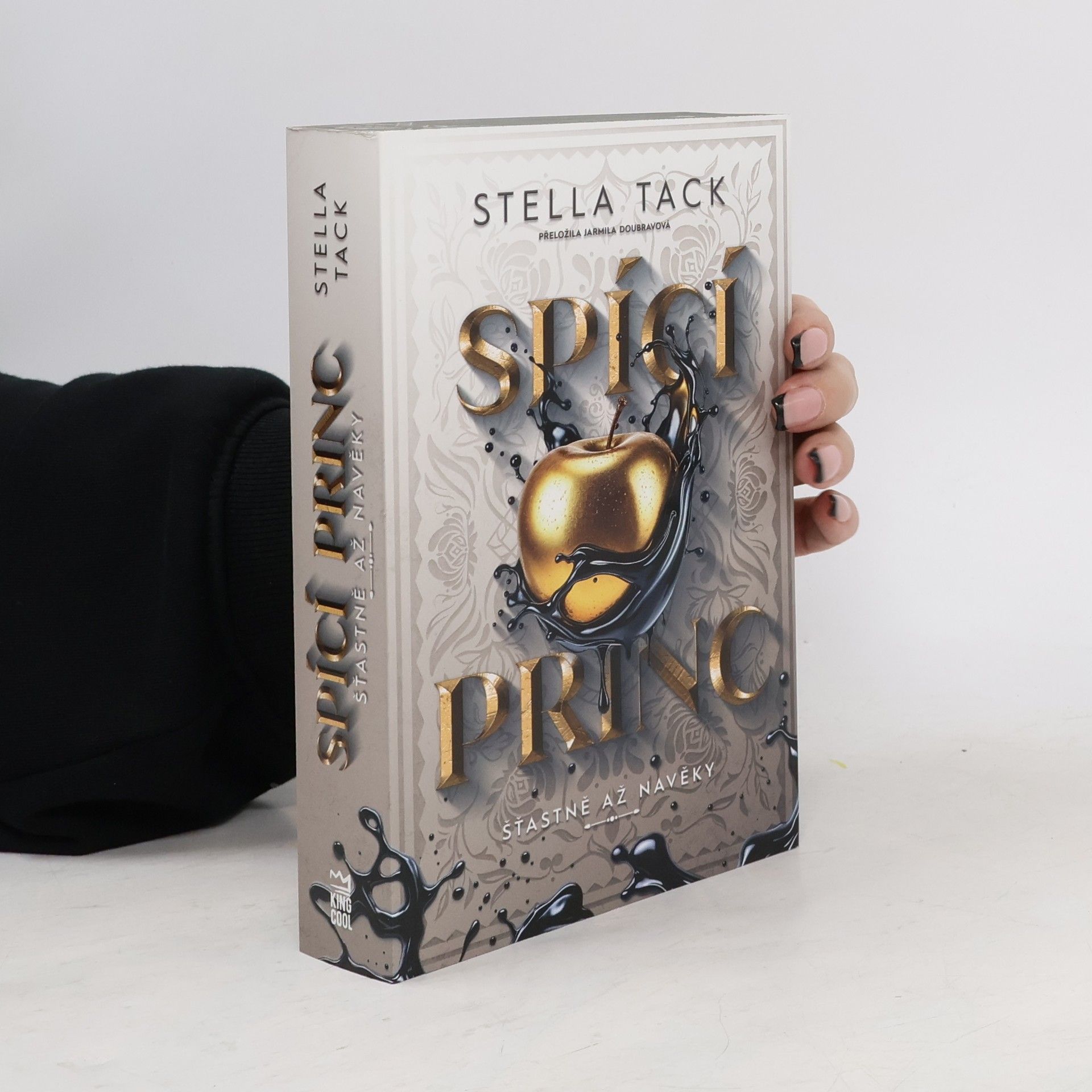 Stella A. Tack Spící princ I. Šťastně až navěky
