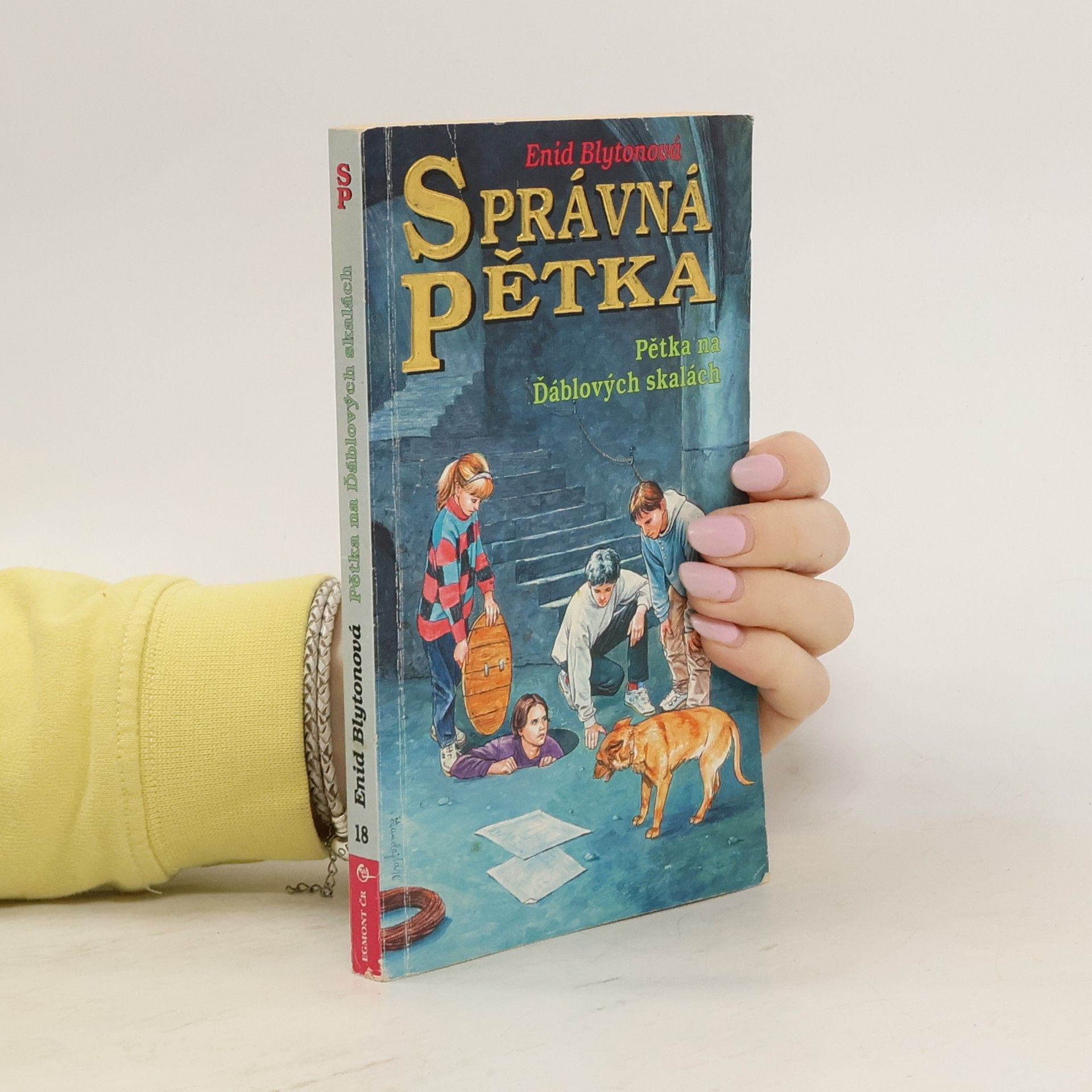 Enid Blyton Správná pětka, Pětka na Ďáblových skalách