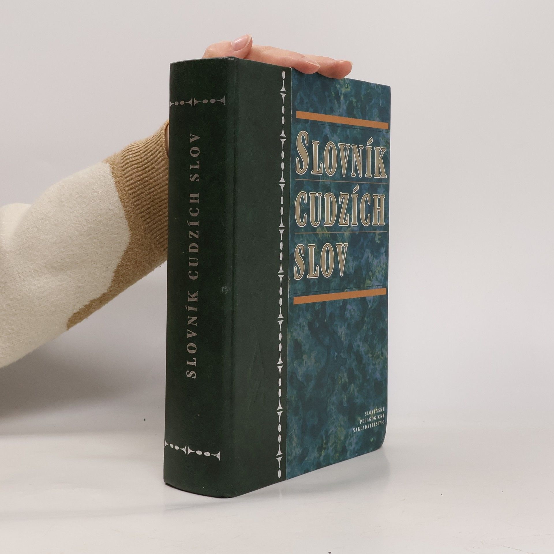 Slovník cudzích slov