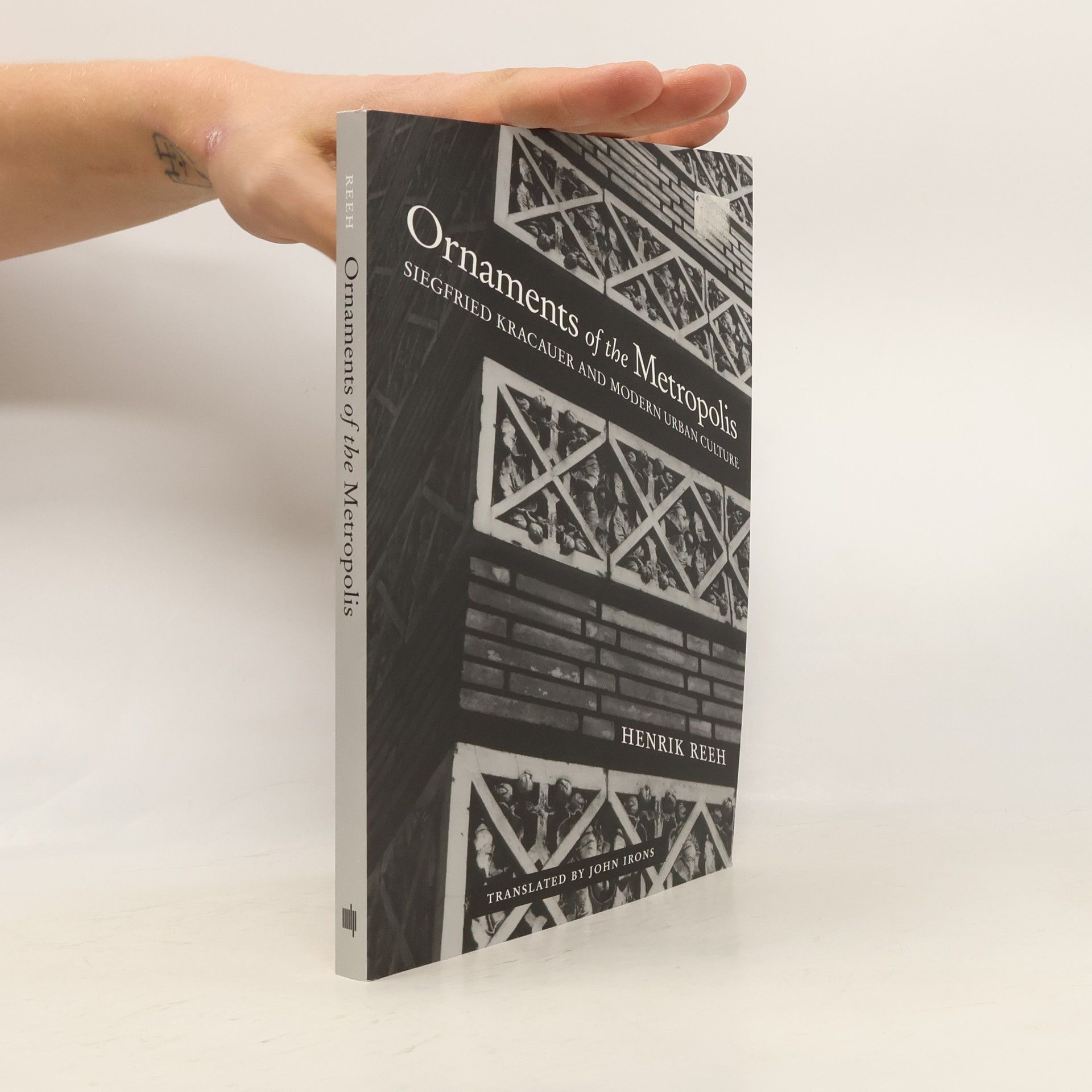 Henrik Reeh Ornaments Of The Metropolis