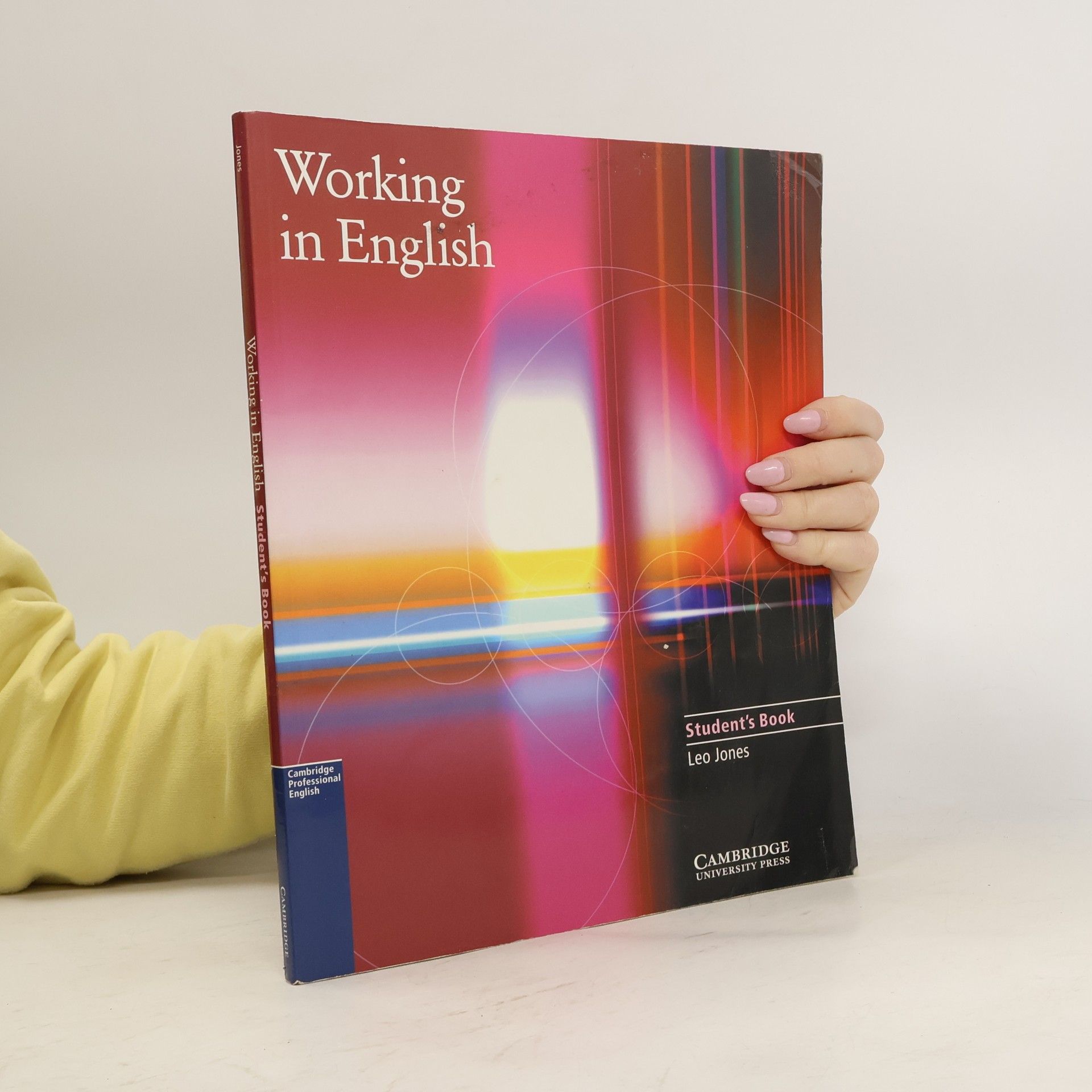 Leo Jones Working in English : student's book