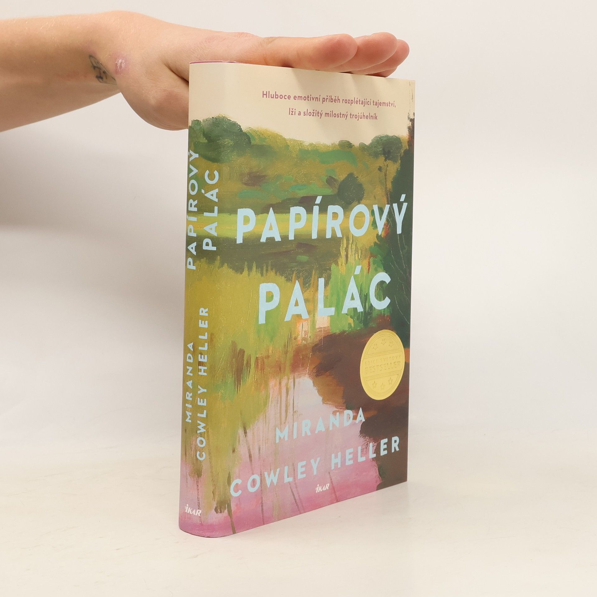 Miranda Cowley Heller Papírový palác