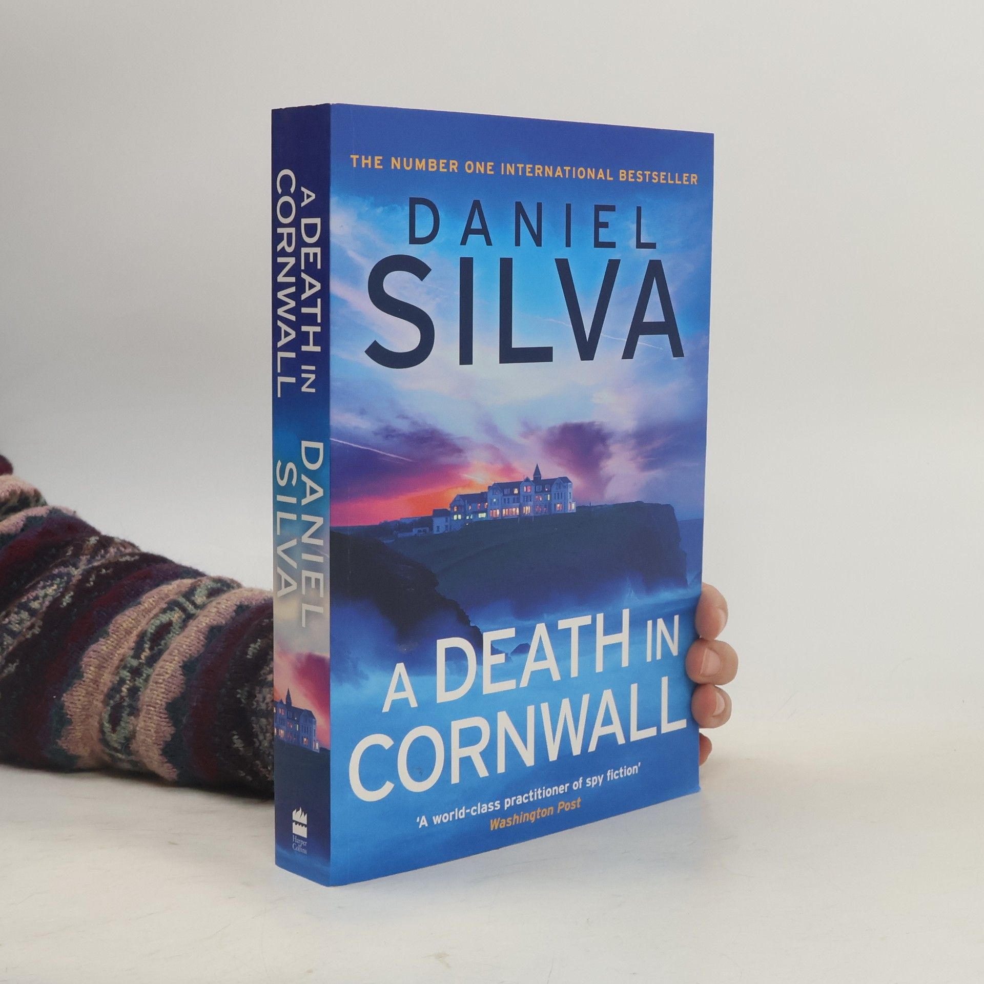 Daniel Silva A Death in Cornwall