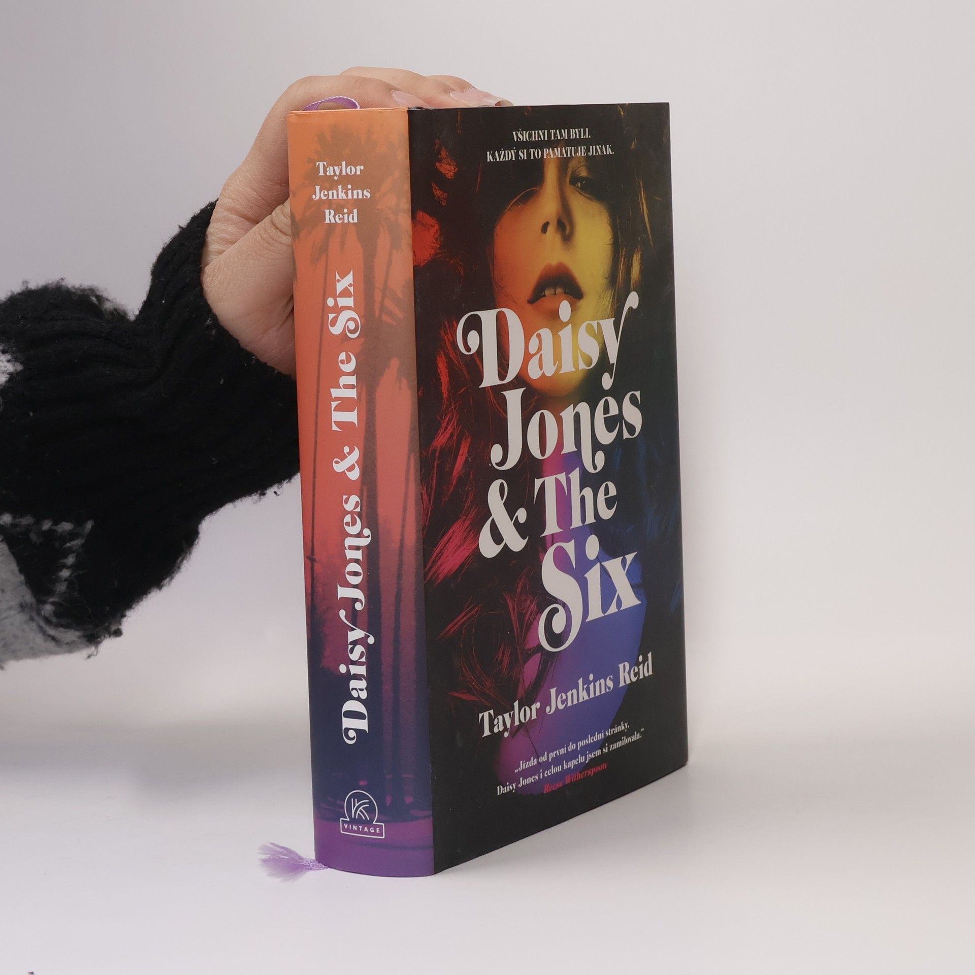 Taylor Jenkins Reid Daisy Jones & The Six