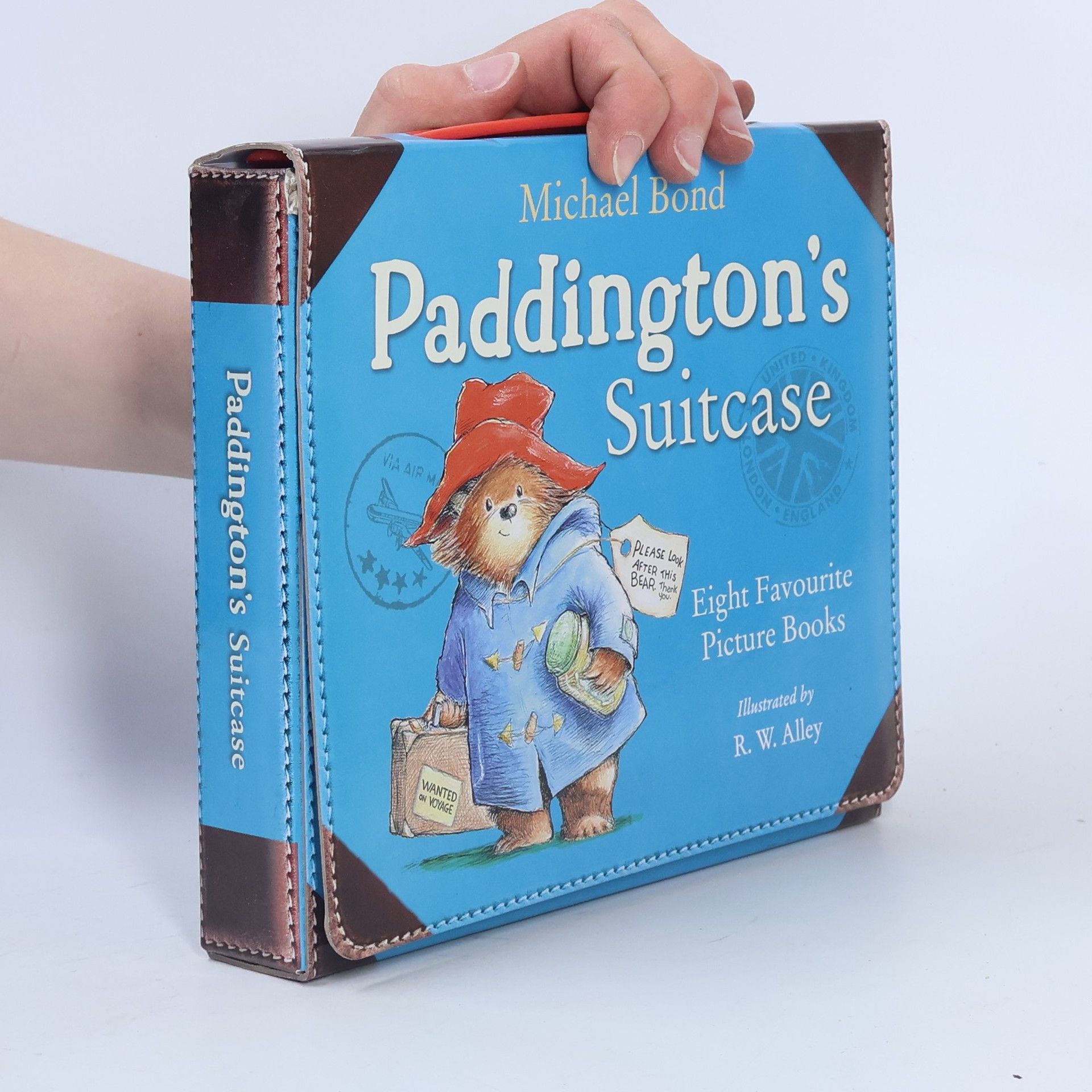 Michael Bond Paddington's Suitcase