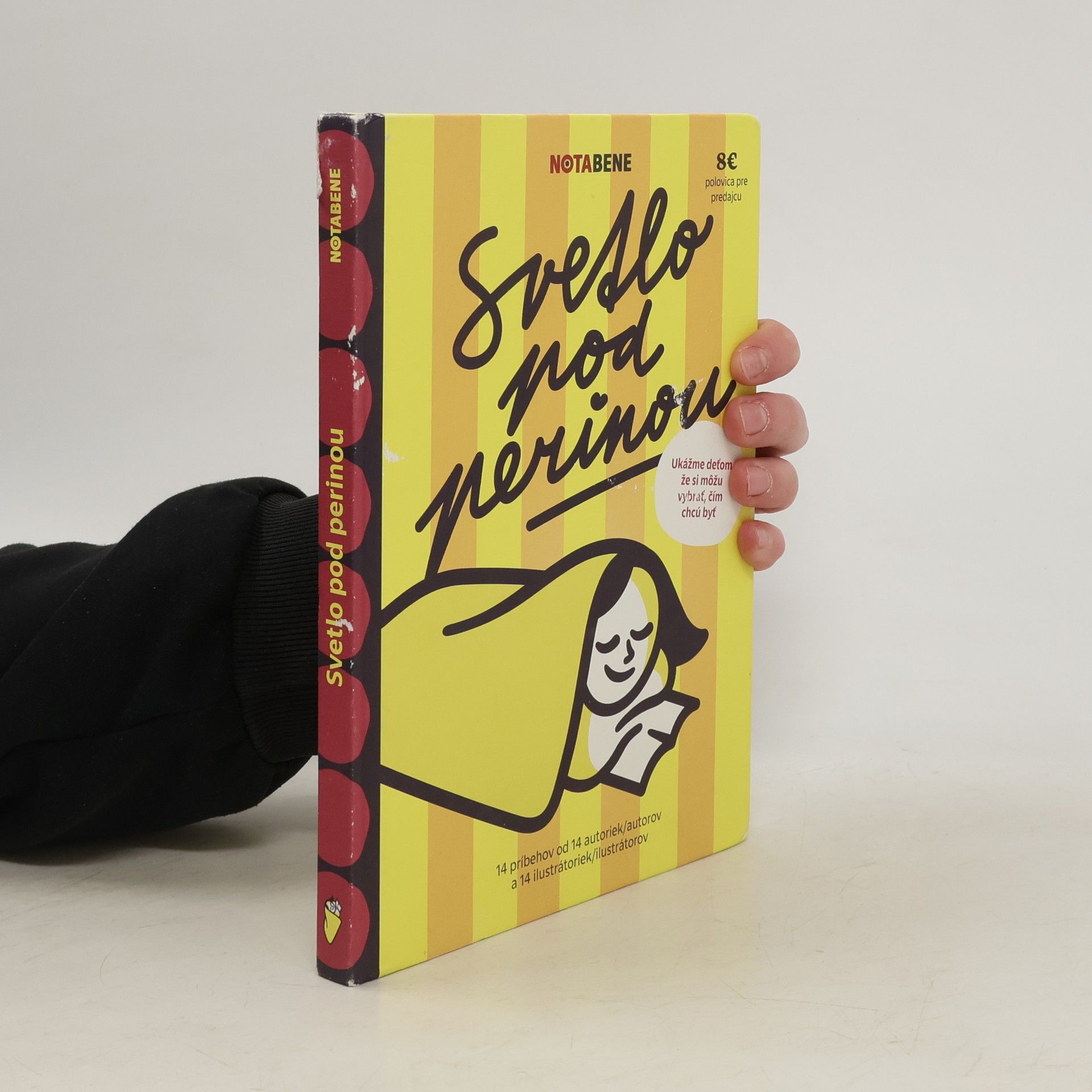 Kolektiv autorů Svetlo pod perinou