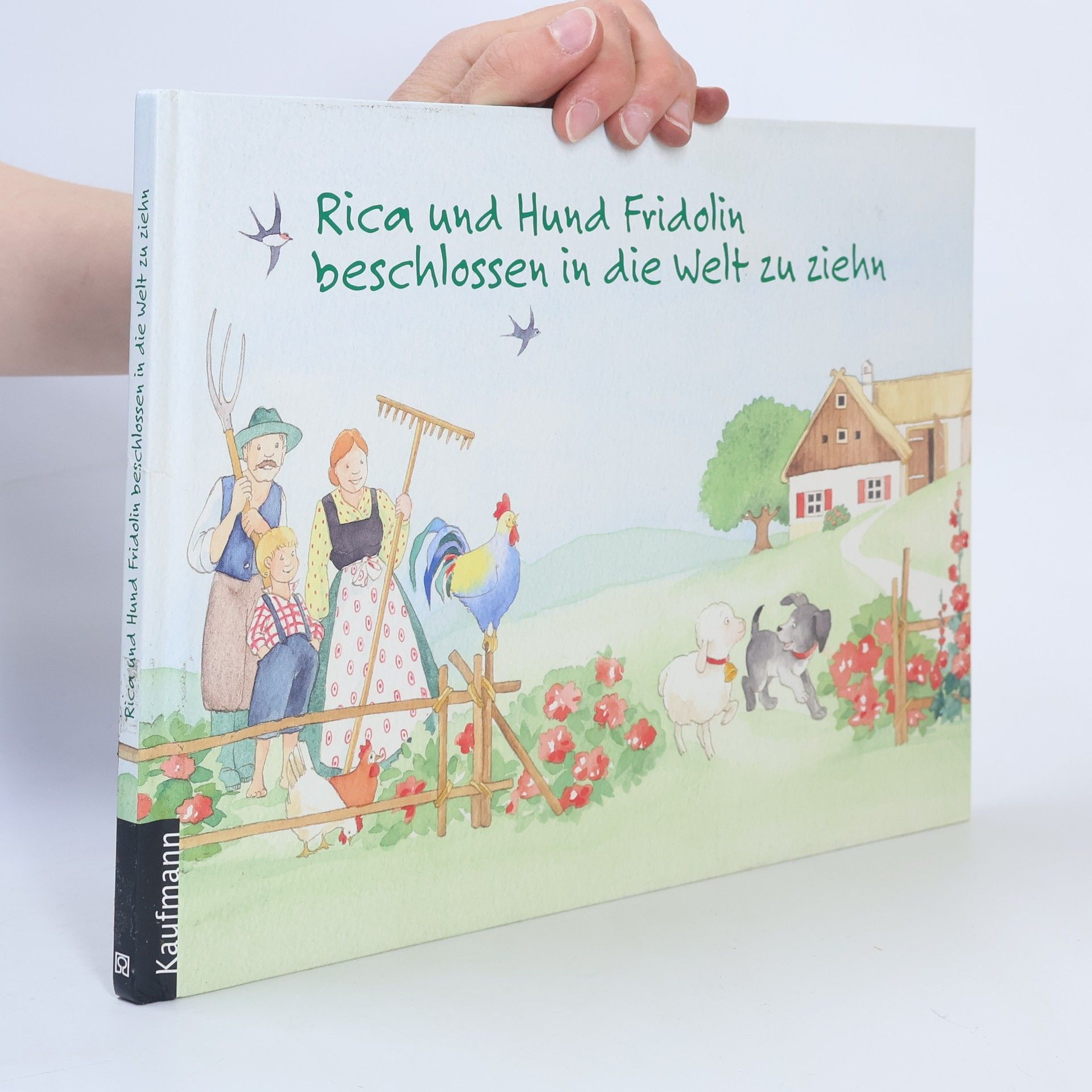 Johanna Ignjatovic Rica und Hund Fridolin beschlossen in die Welt zu ziehn