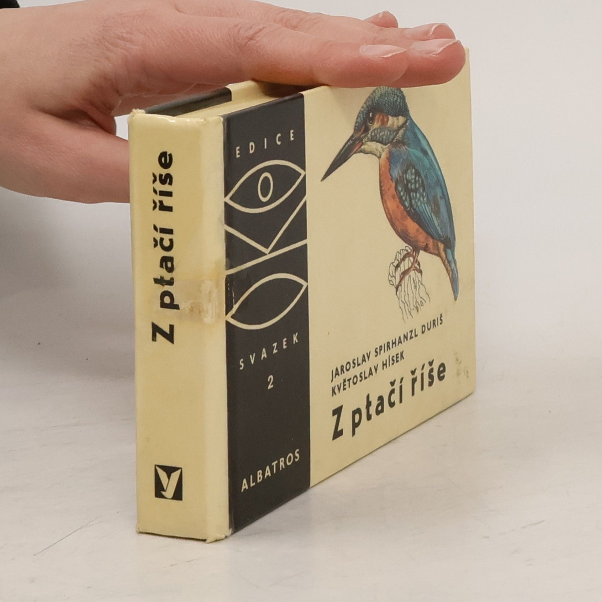 Z ptačí říše. Malý atlas ptactva