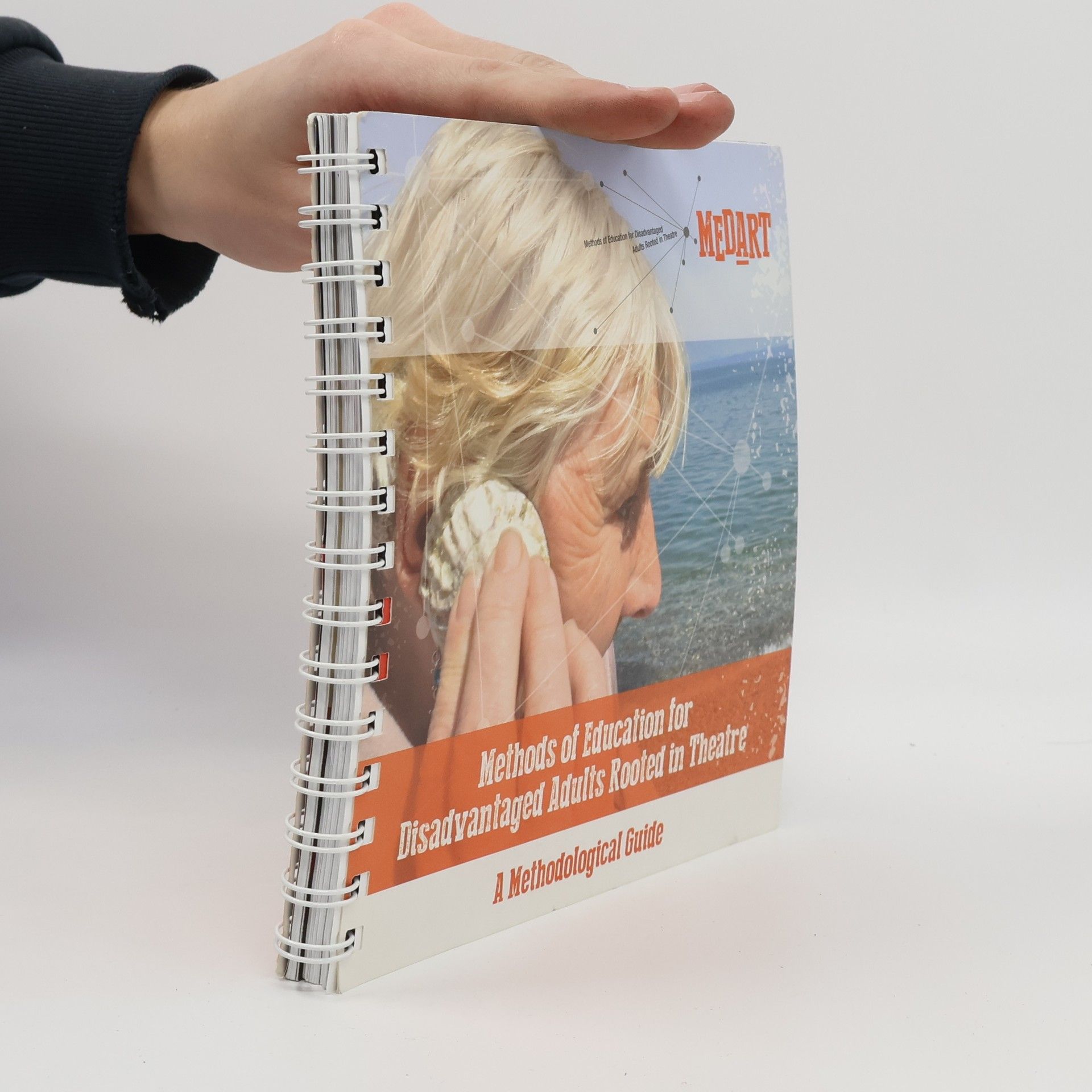 Auteurscollectief Methods of Education for Disadvantaged Adults Rooted in Theatre. A Methodological Guide