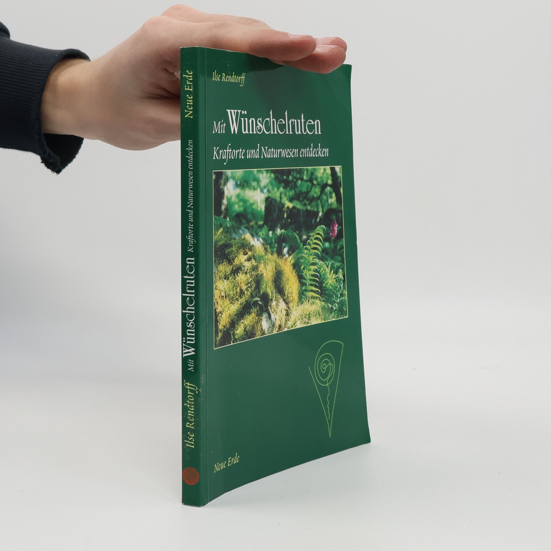 Mit Wünschelruten Kraftorte und Naturwesen entdecken