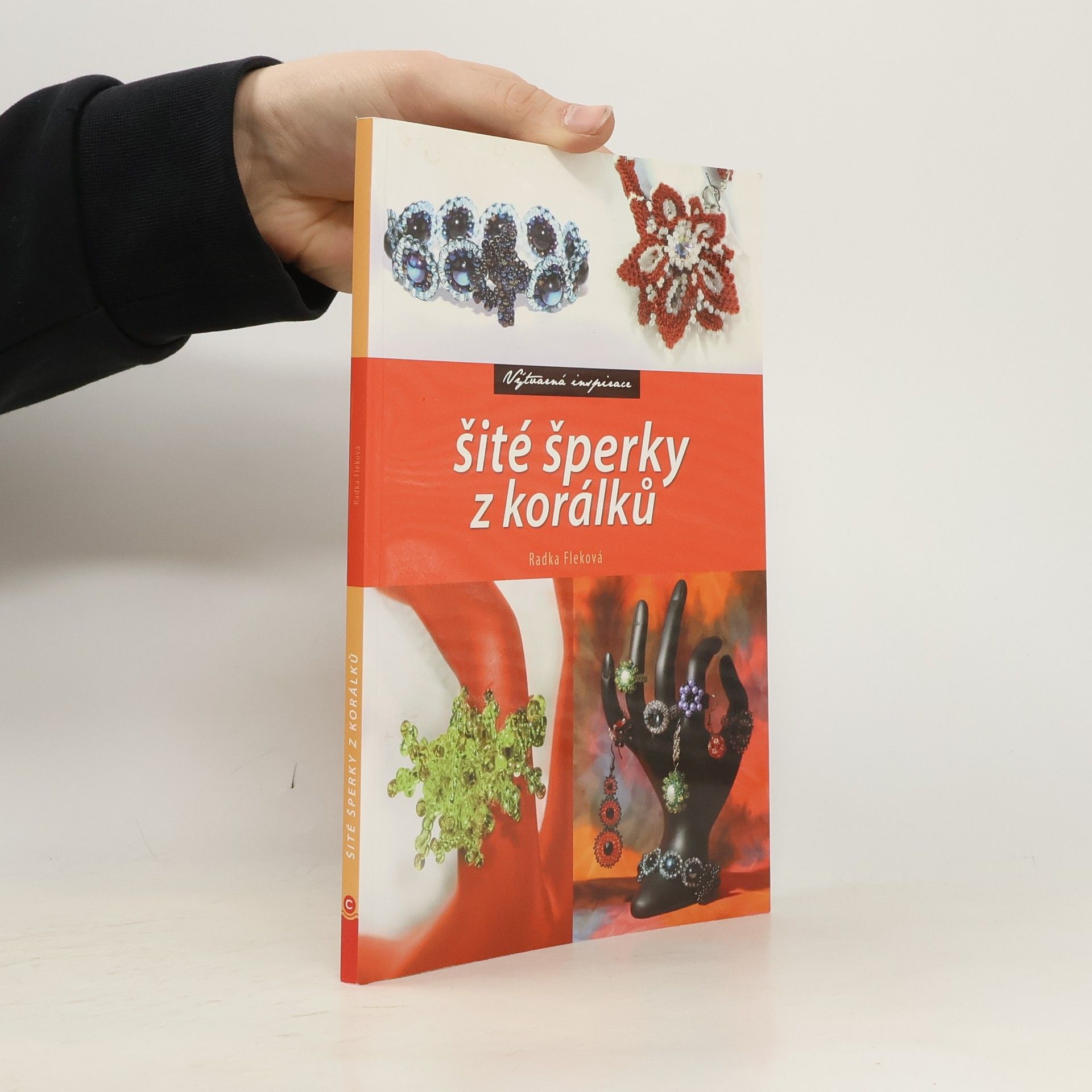 Šité šperky z korálků