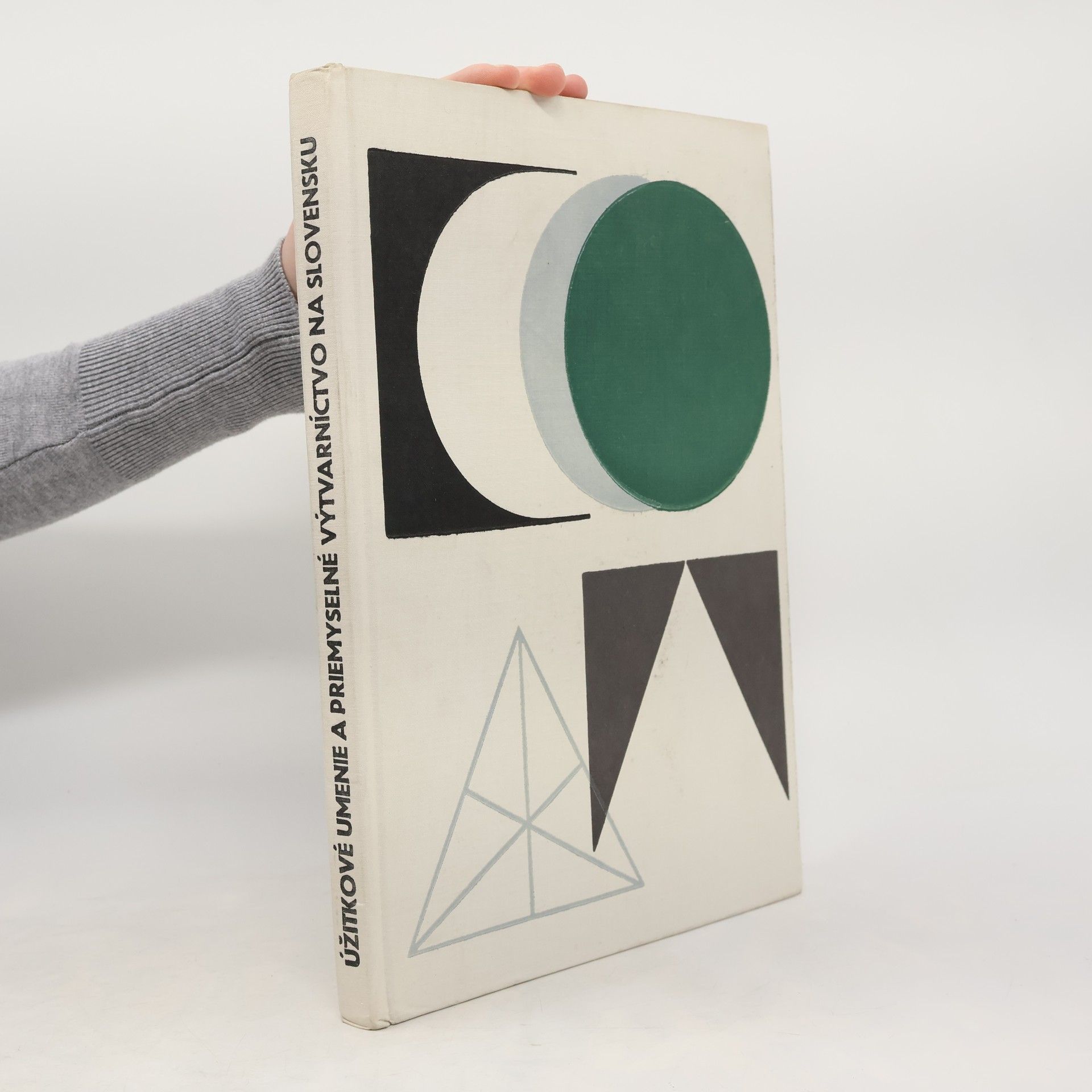 Autorenkollektiv Úžitkové umenie a priemyselné výtvarnictvo