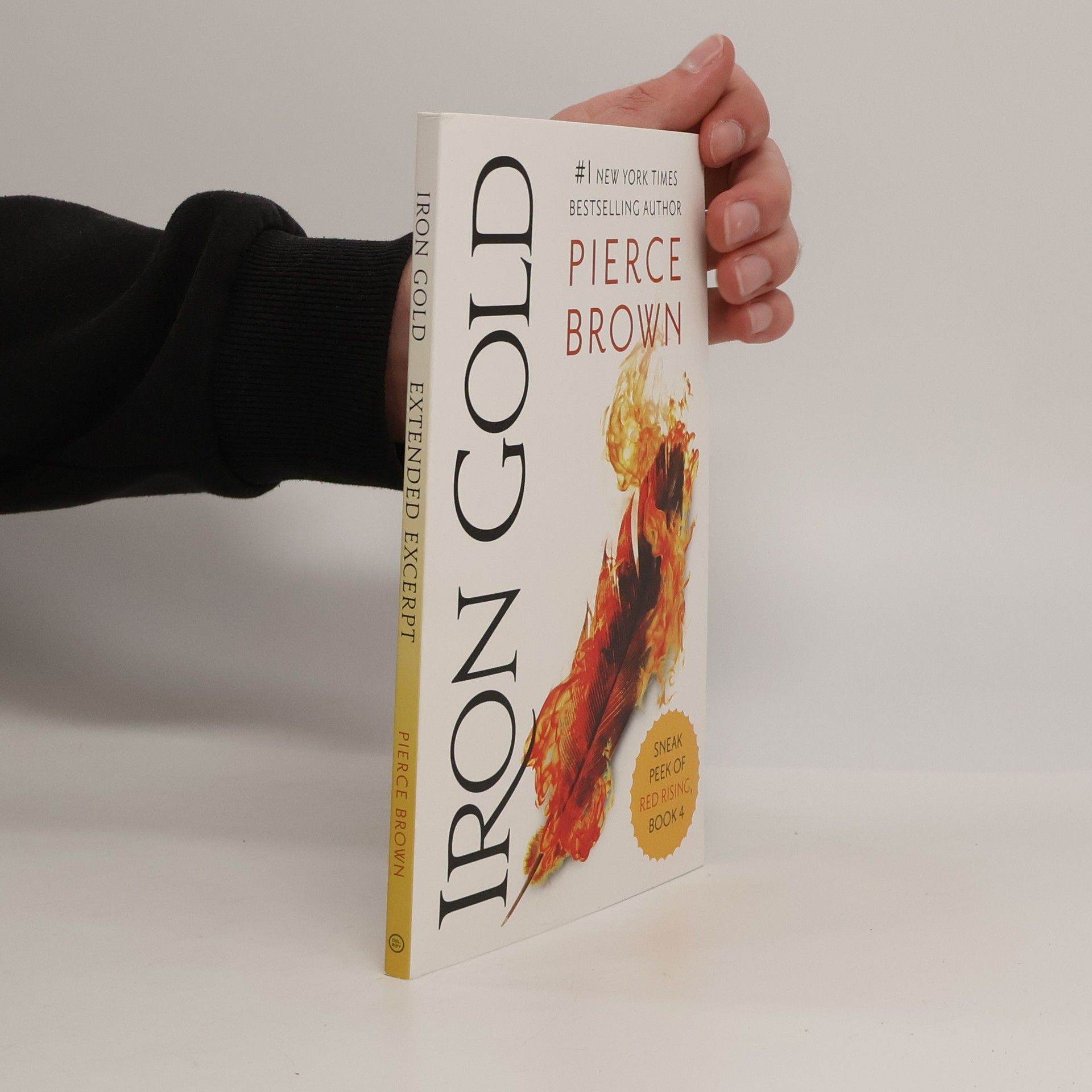 Pierce Brown Iron Gold. Extended Excerpt