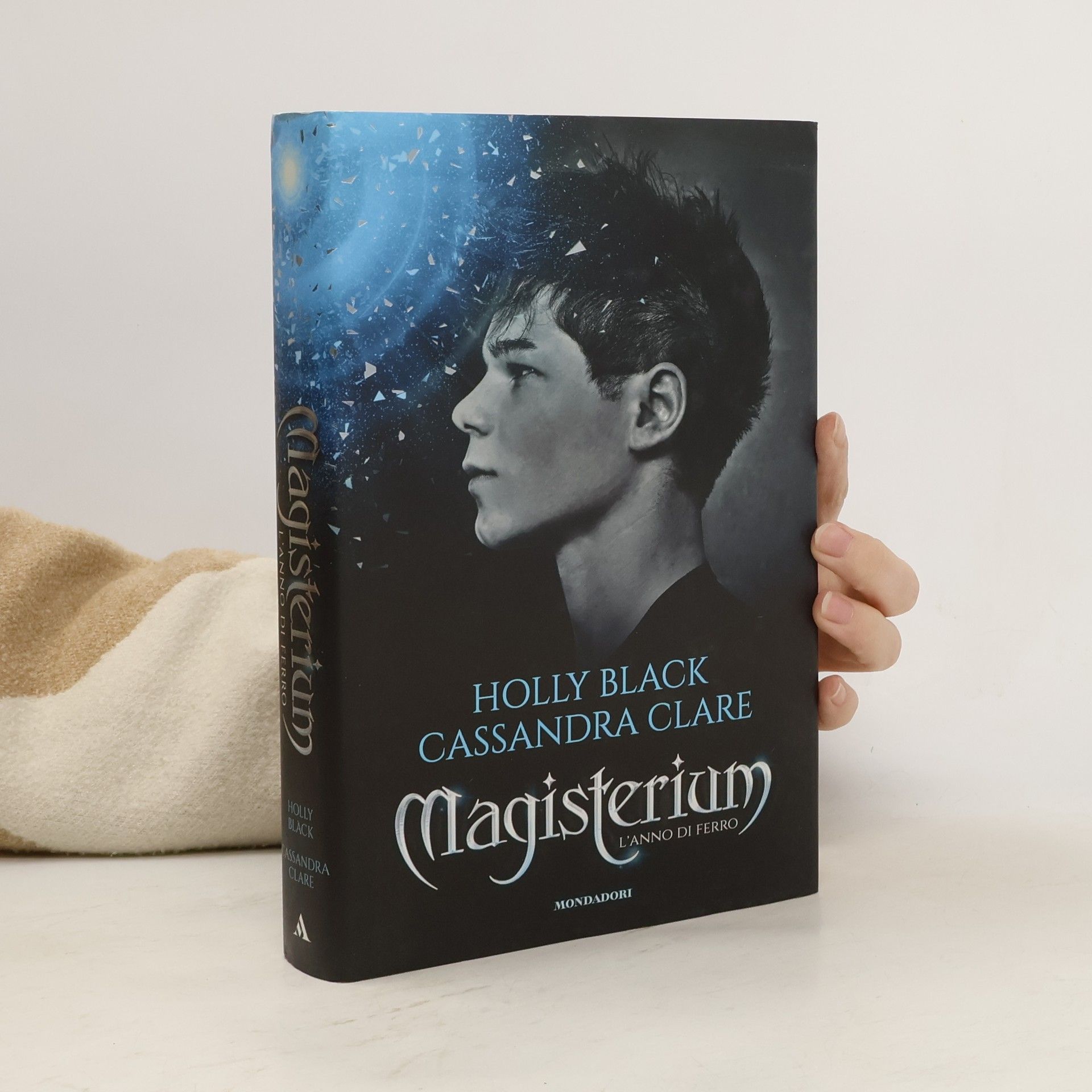 Cassandra Clare Magisterium: L'anno di ferro