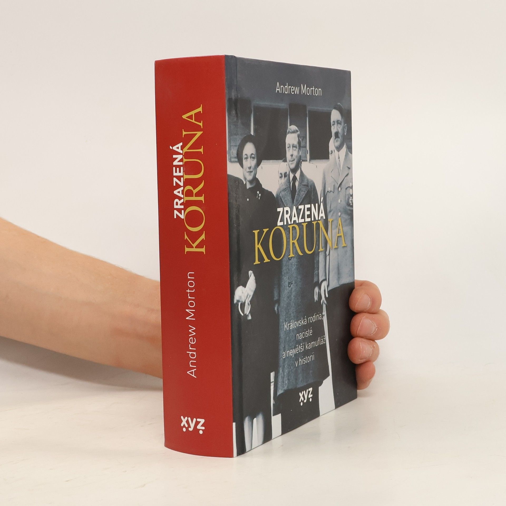 Andrew Morton Zrazená koruna