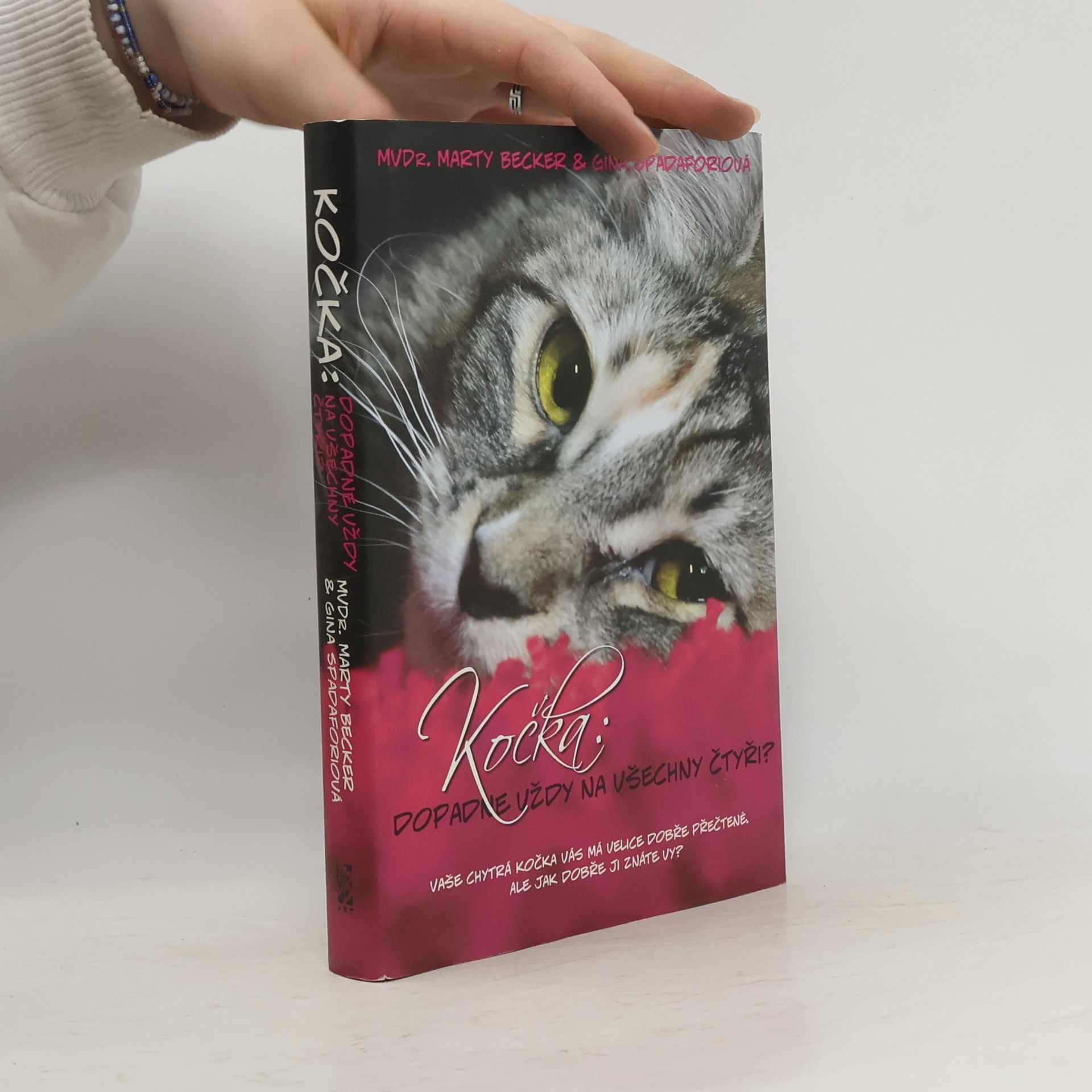 Marty Becker Kočka: dopadne vždy na všechny čtyři?