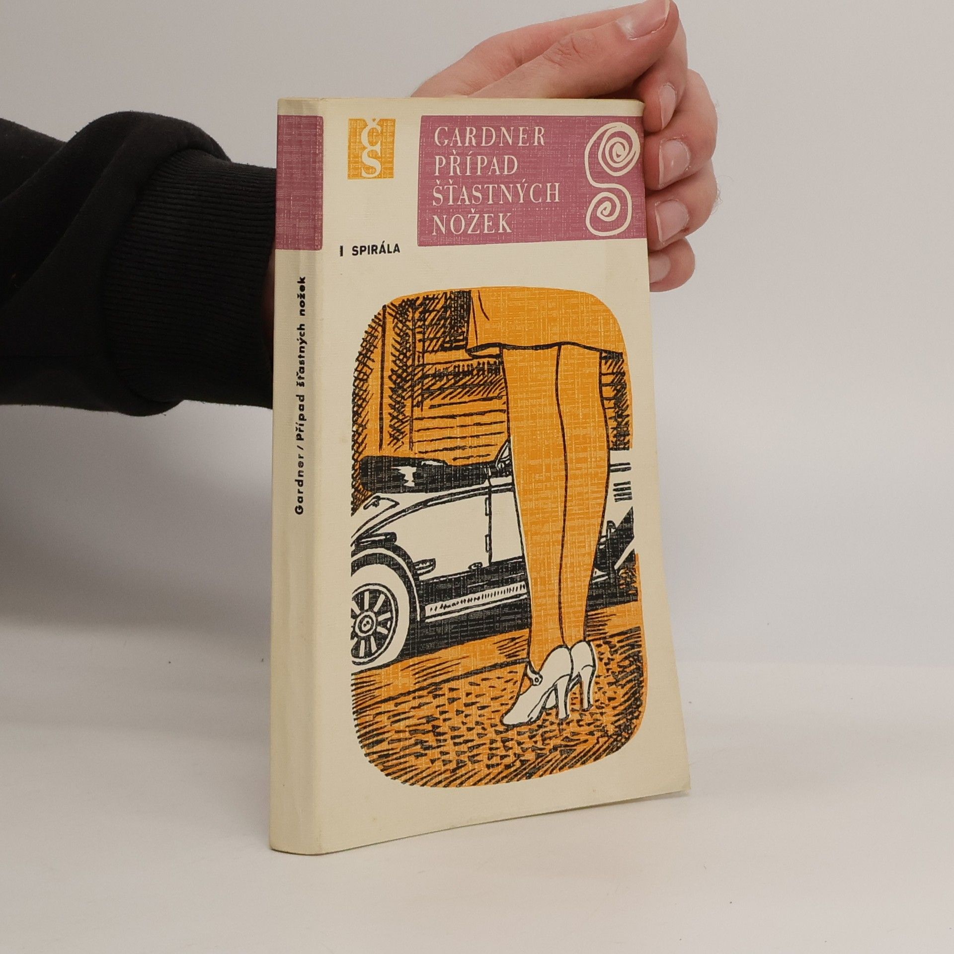 Erle Stanley Gardner Případ šťastných nožek