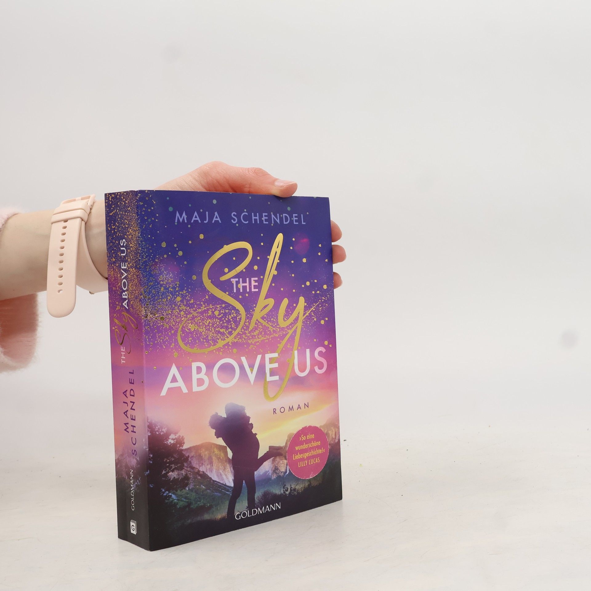 Maja Schendel The Sky Above Us