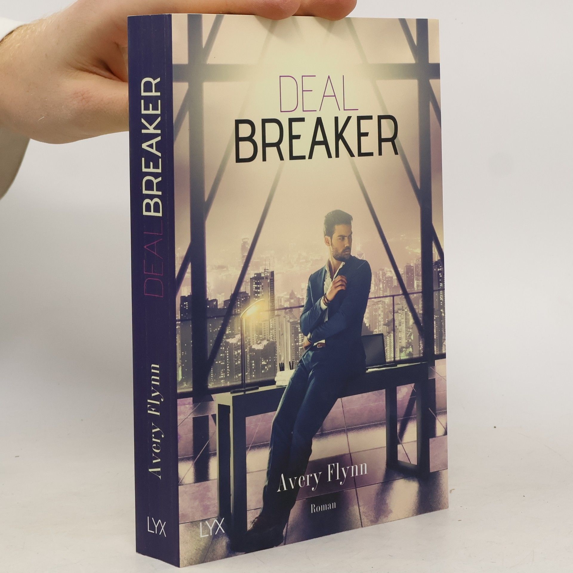 Avery Flynn Deal Breaker