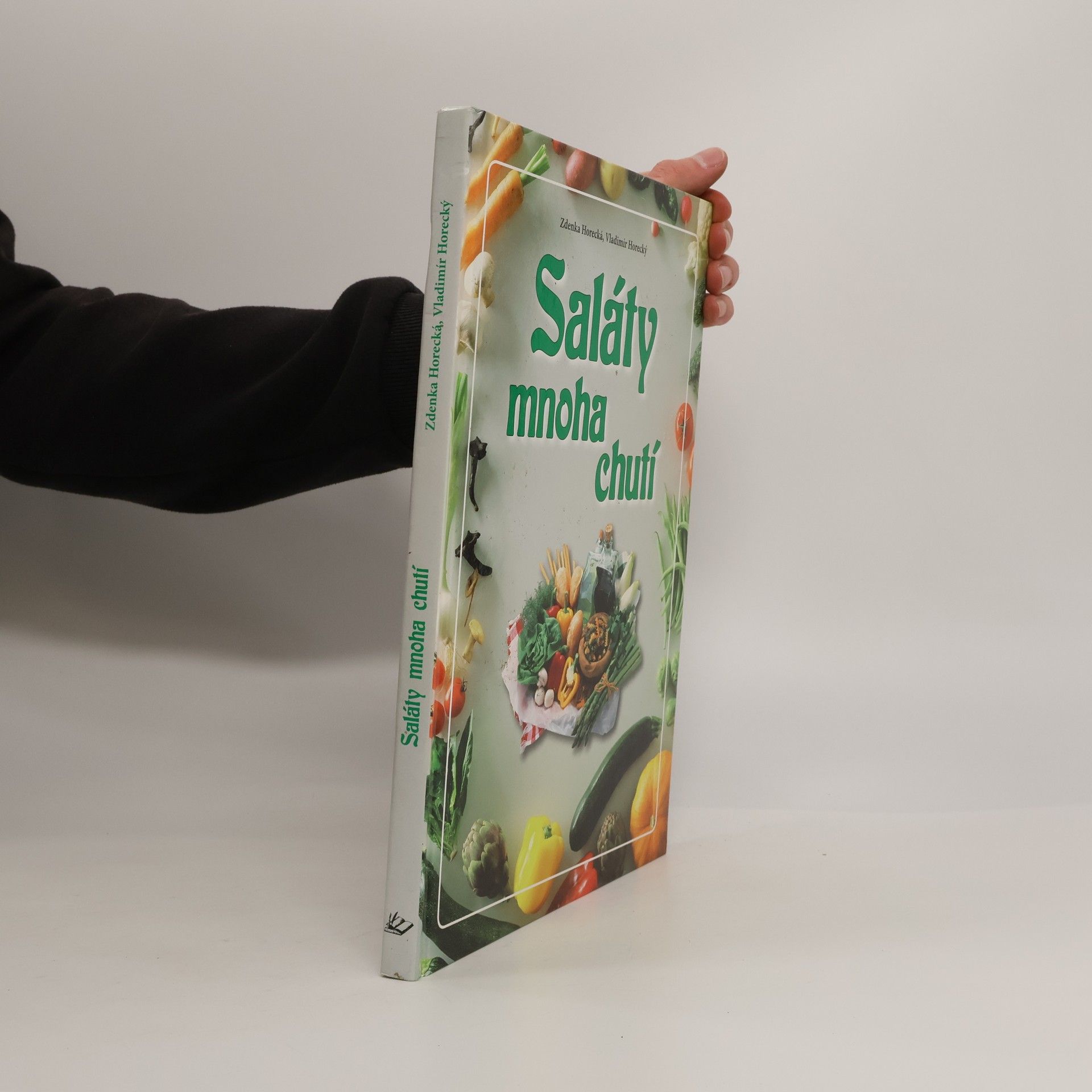 Saláty mnoha chutí