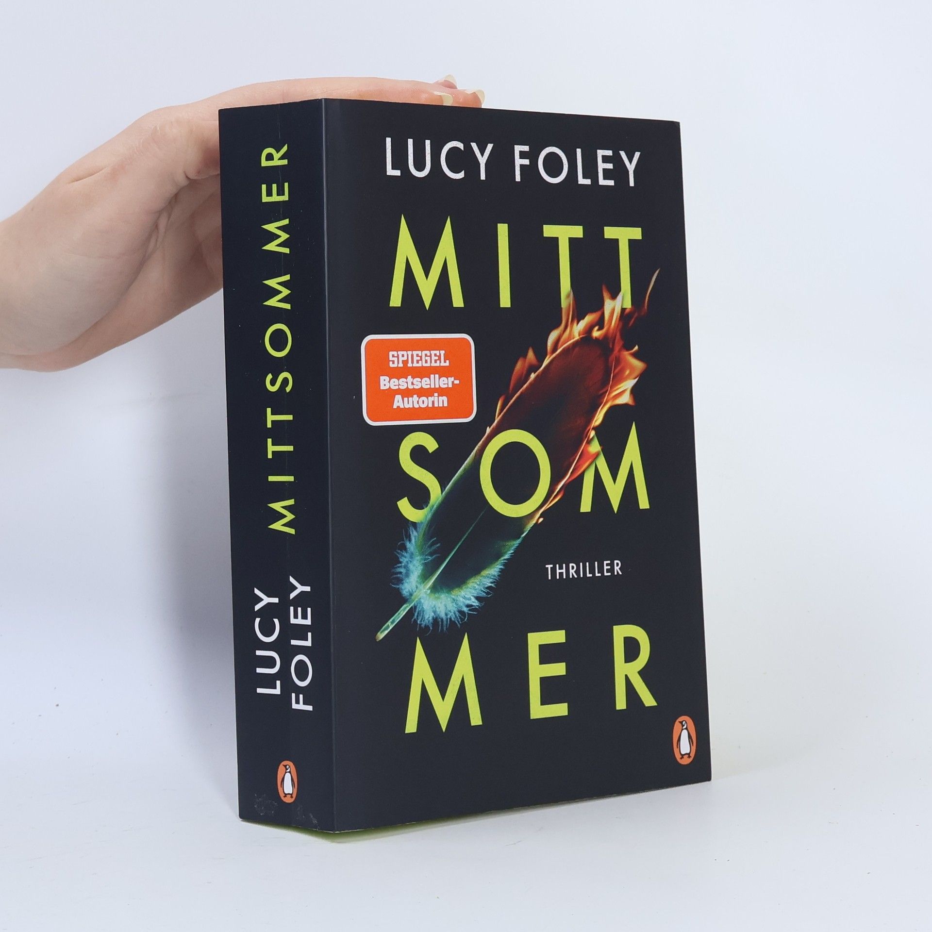 Lucy Foley Mittsommer