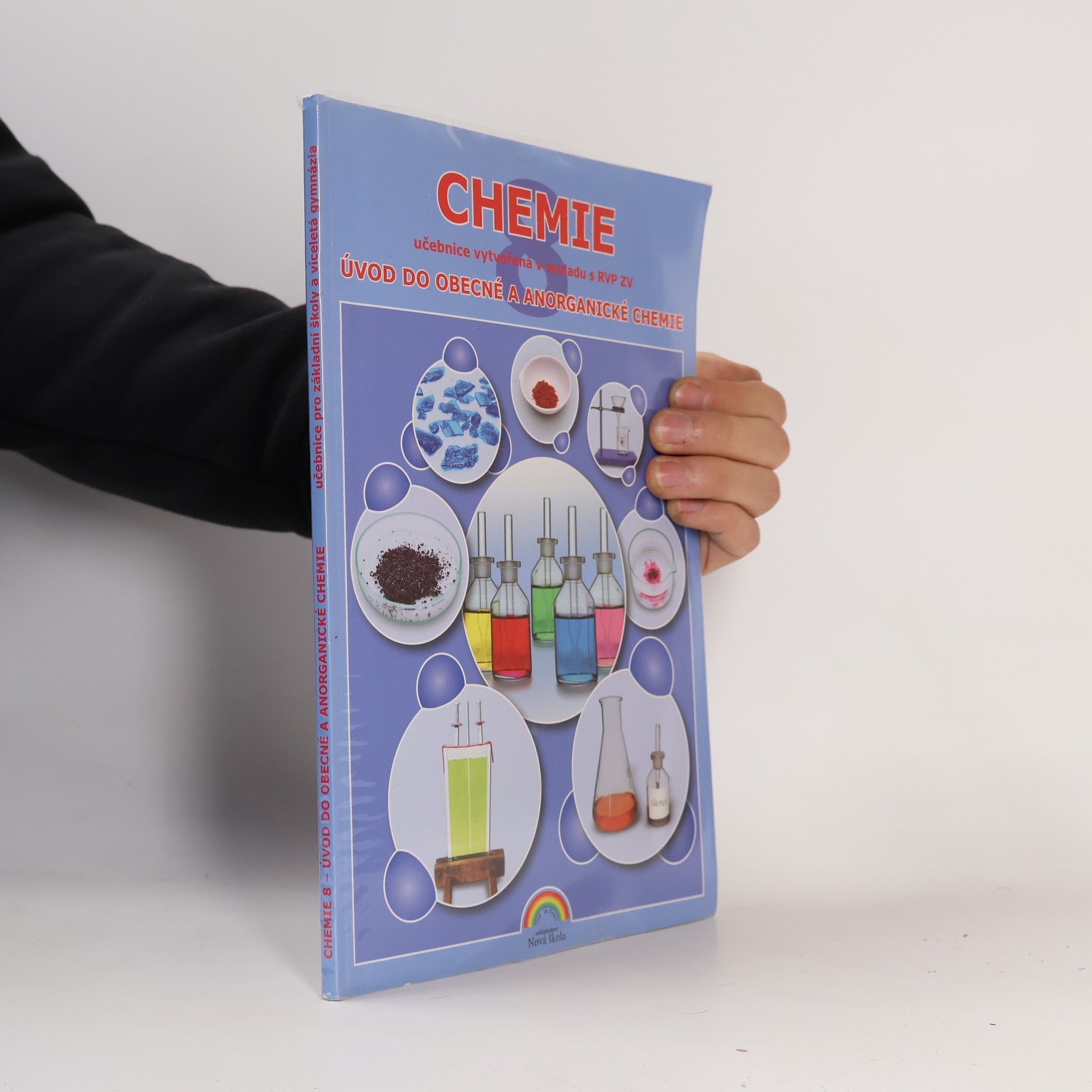 Josef Mach Chemie : úvod do obecné a anorganické chemie