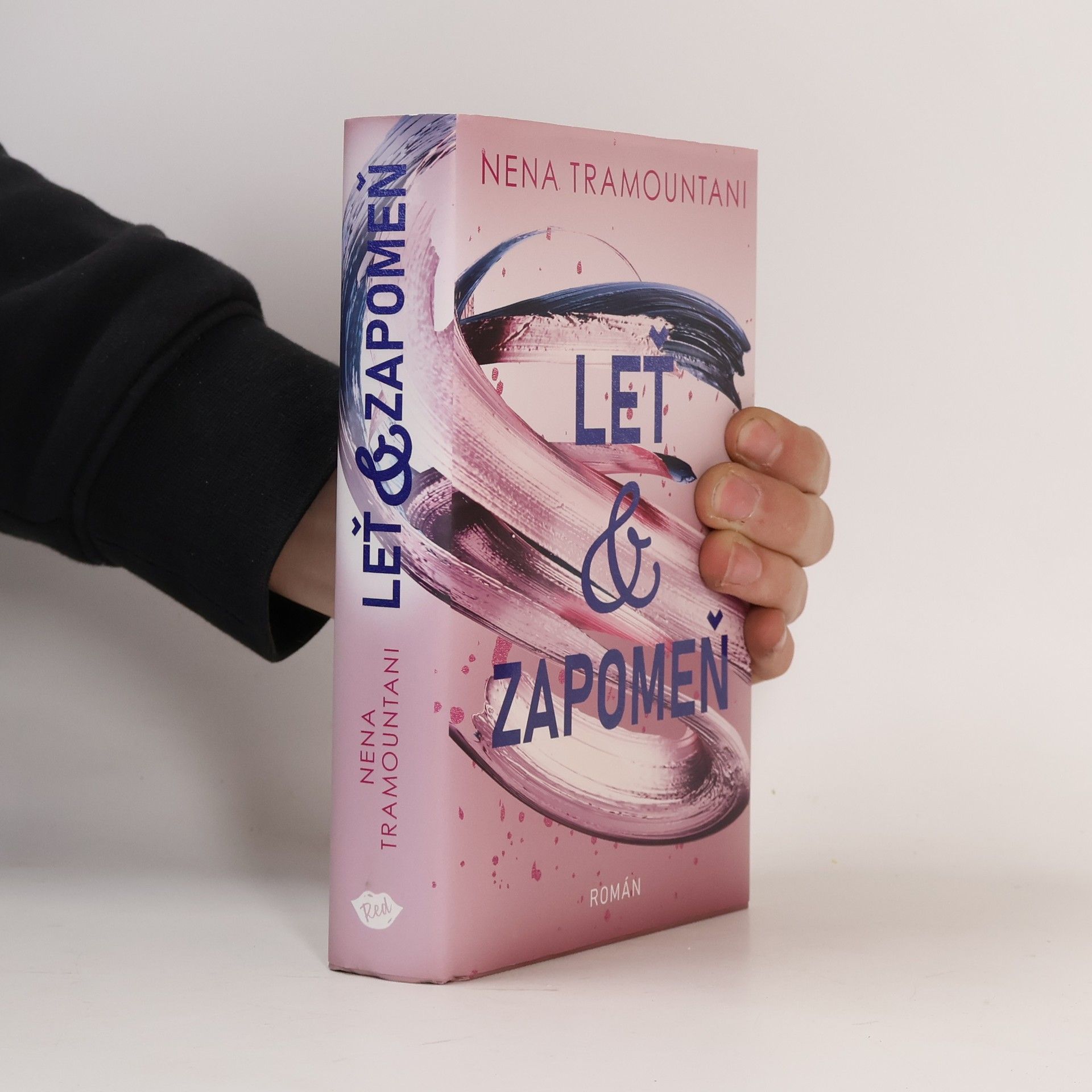 Nena Tramountani Leť & zapomeň