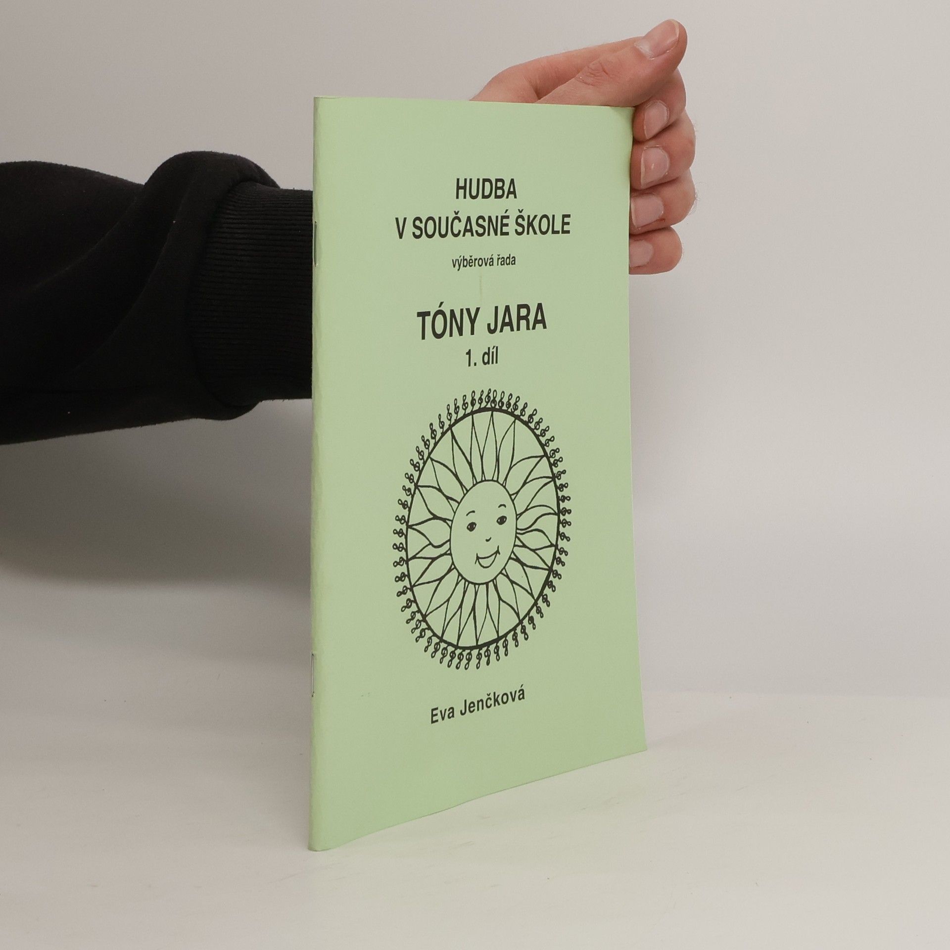 Eva Jenčková Tóny jara. 1. díl