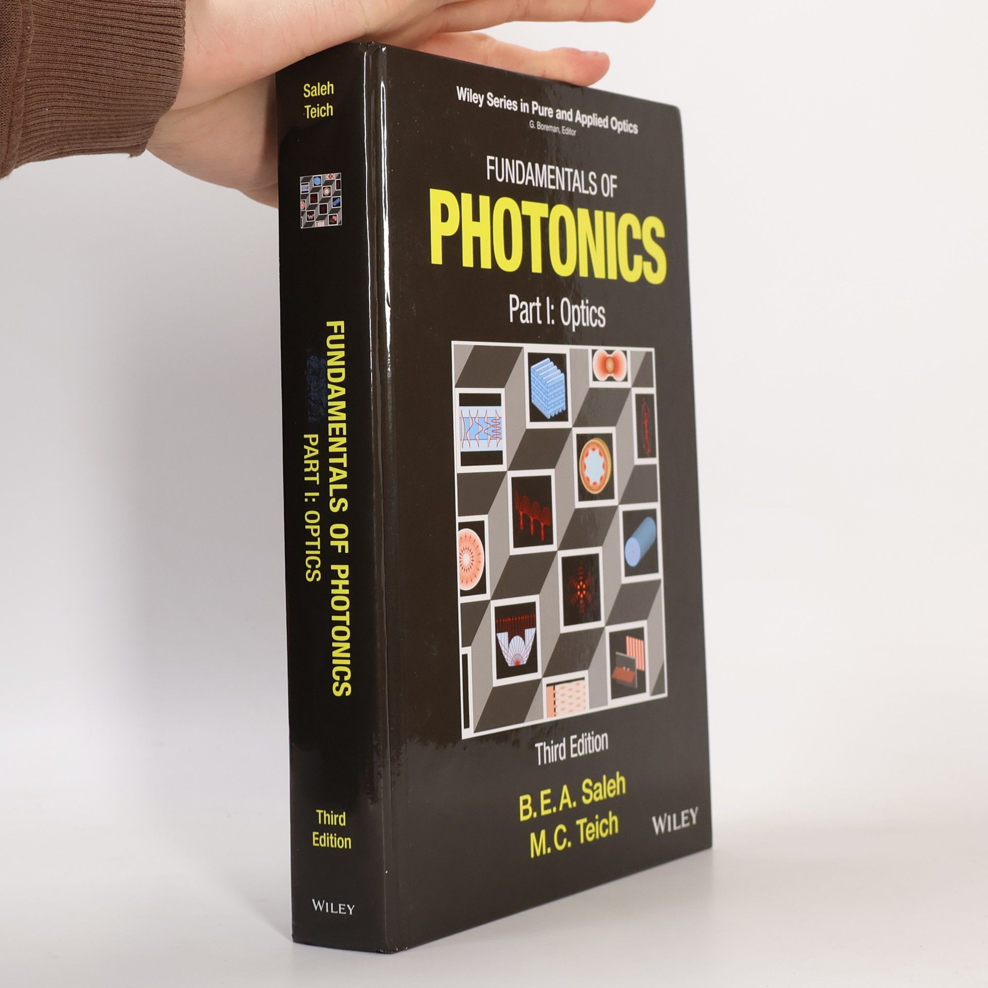 Bahaa E. A. Saleh Fundamentals of Photonics Part I: Optics