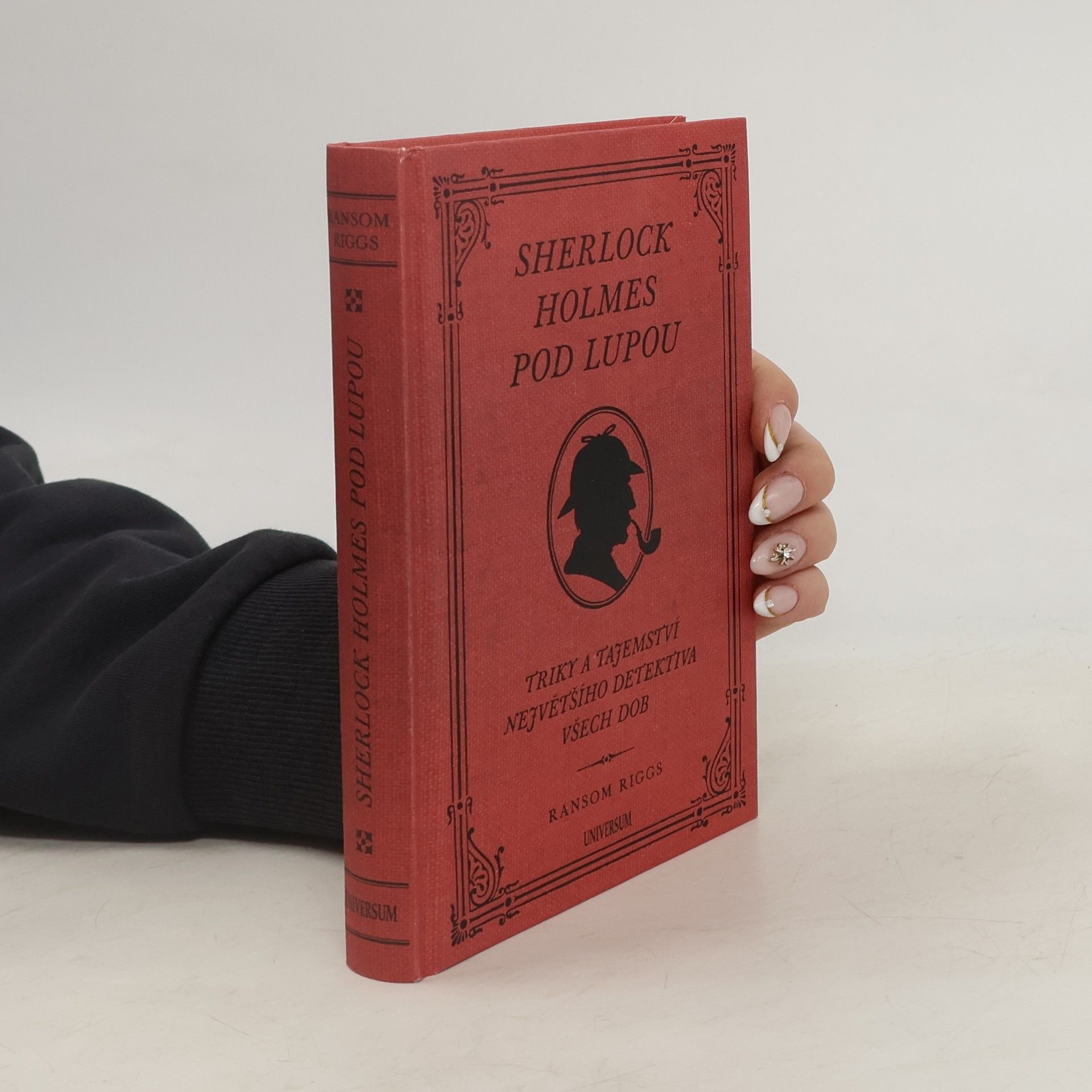 Ransom Riggs Sherlock Holmes pod lupou