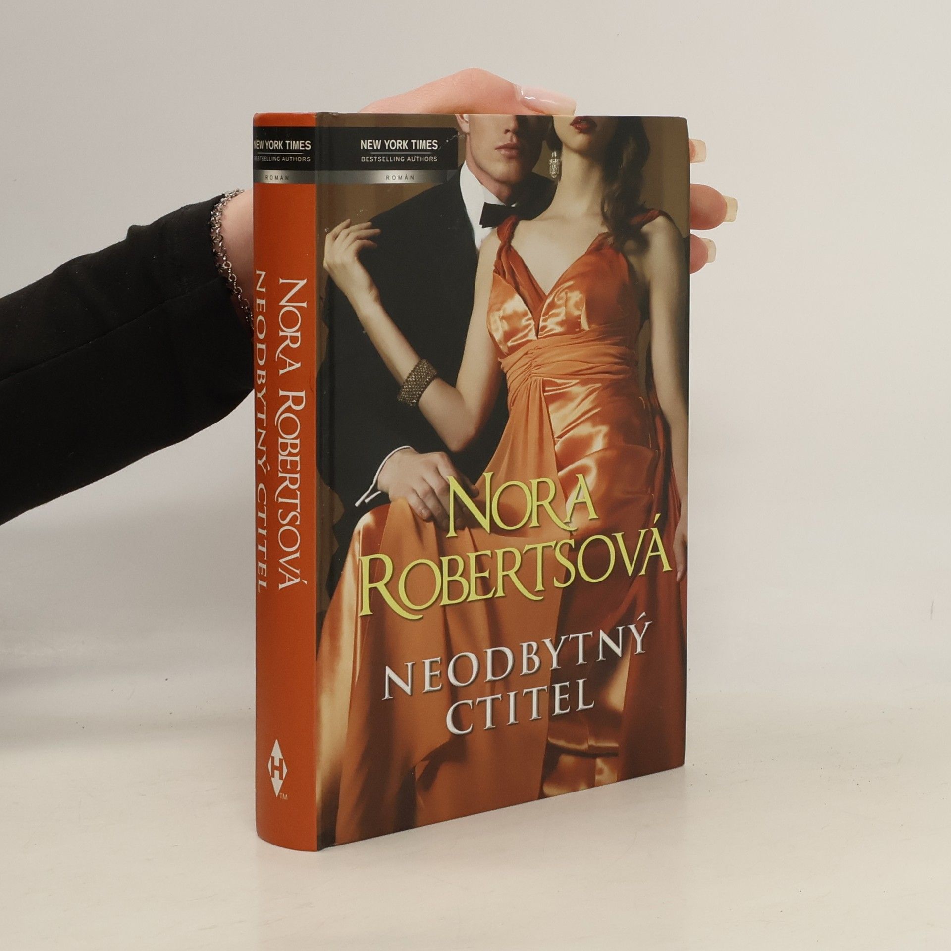 Nora Roberts Neodbytný ctitel
