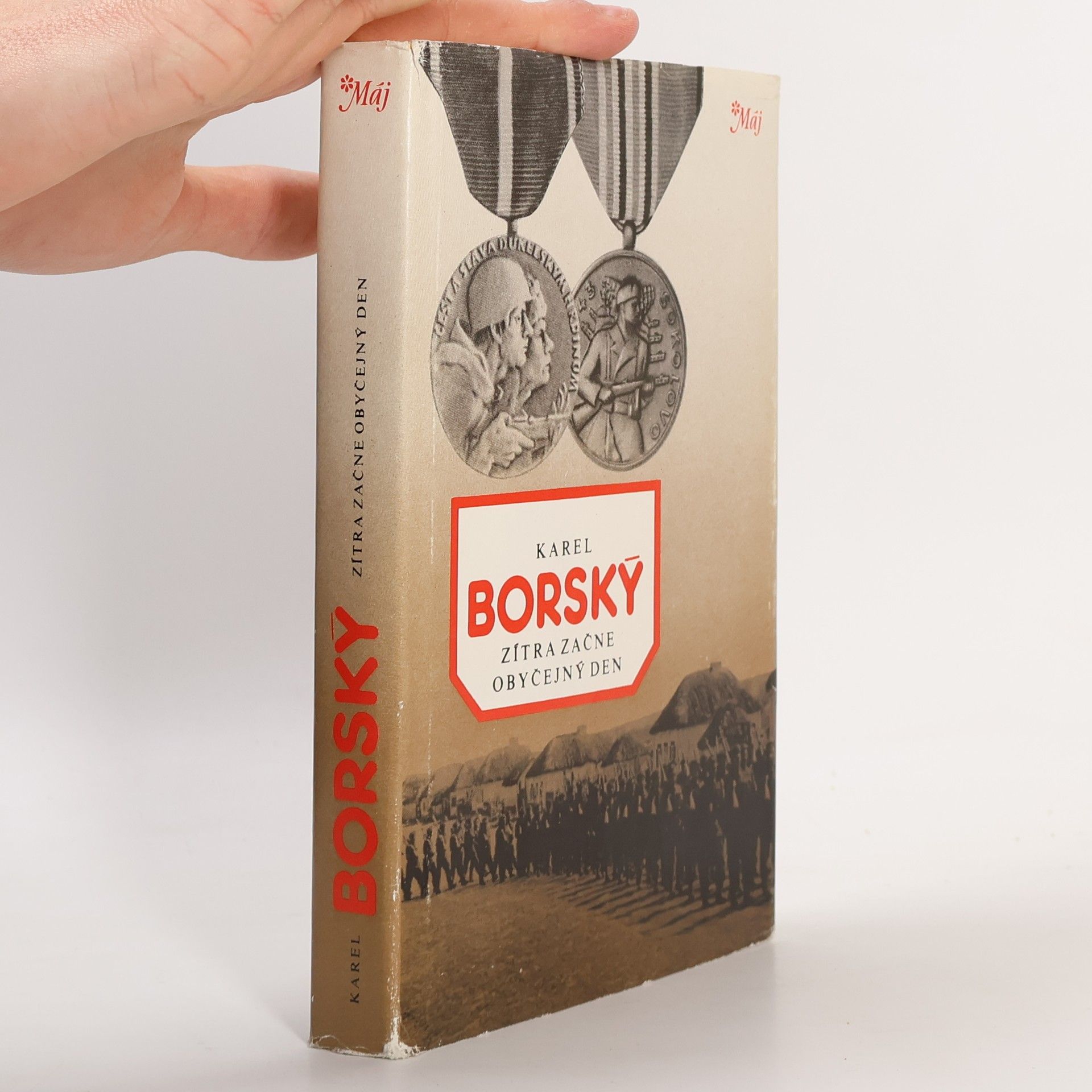 Zítra začne obyčejný den