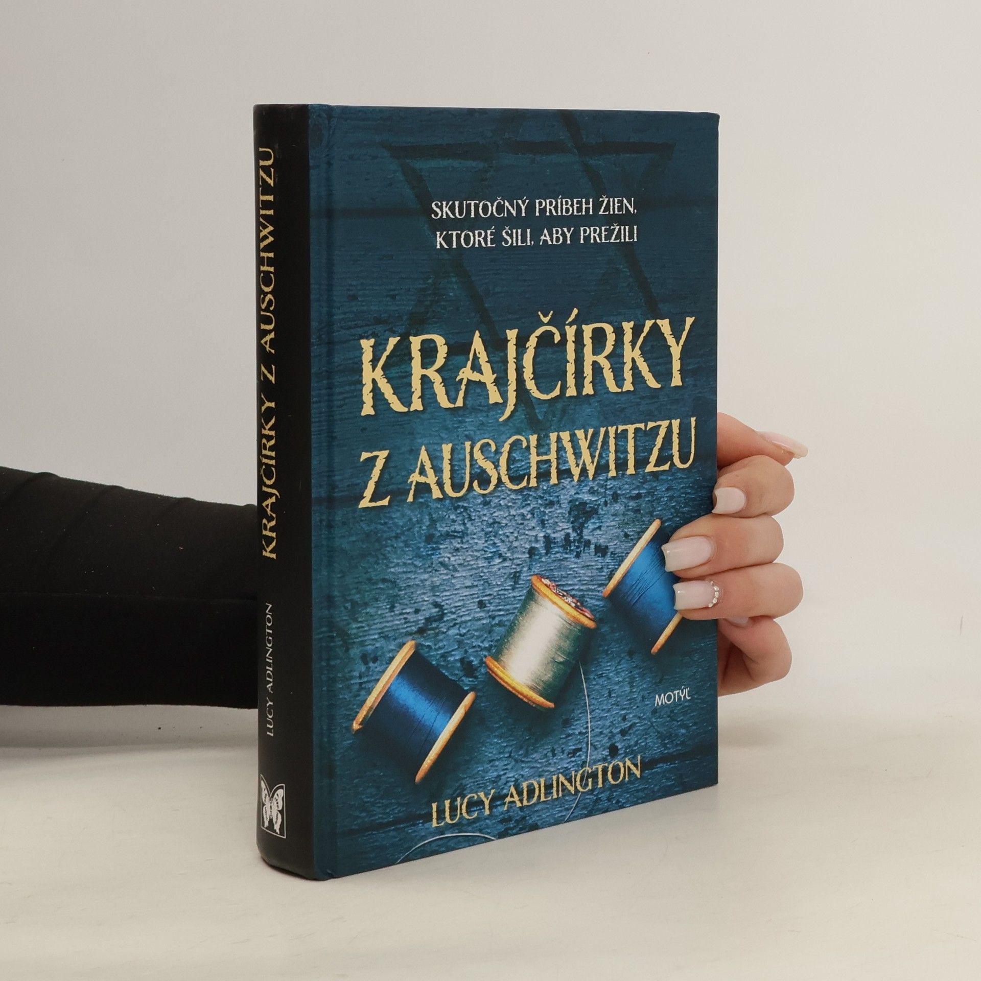 Lucy Adlington Krajčírky z Auschwitzu