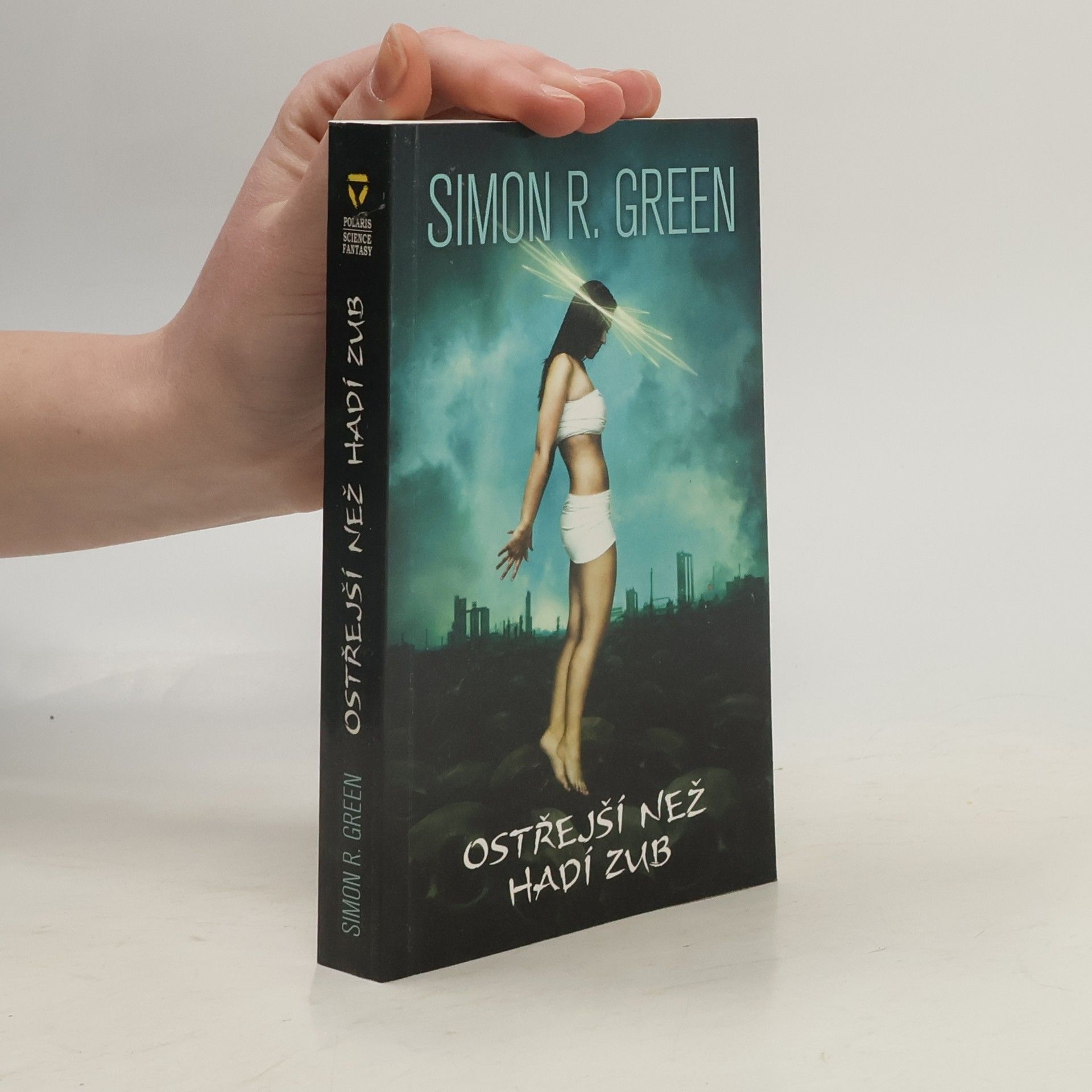 Ostřejší než hadí zub