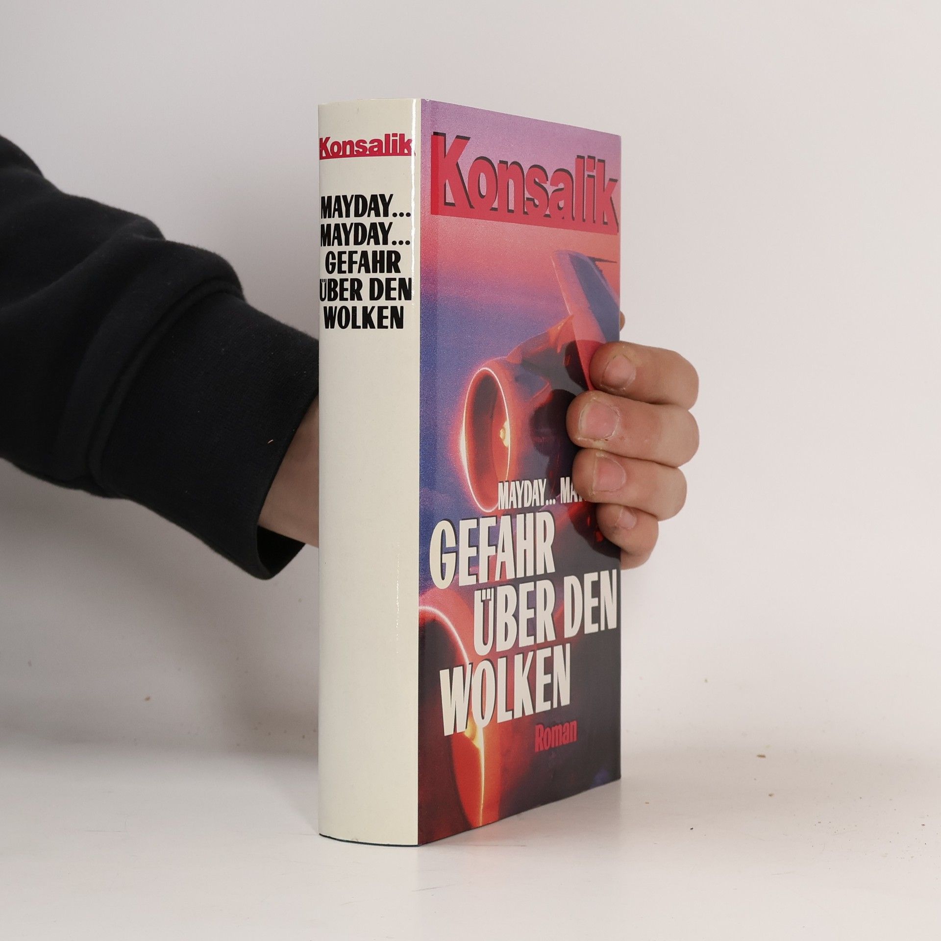 Heinz G. Konsalik Mayday...Mayday..., Gefahr über den Woken