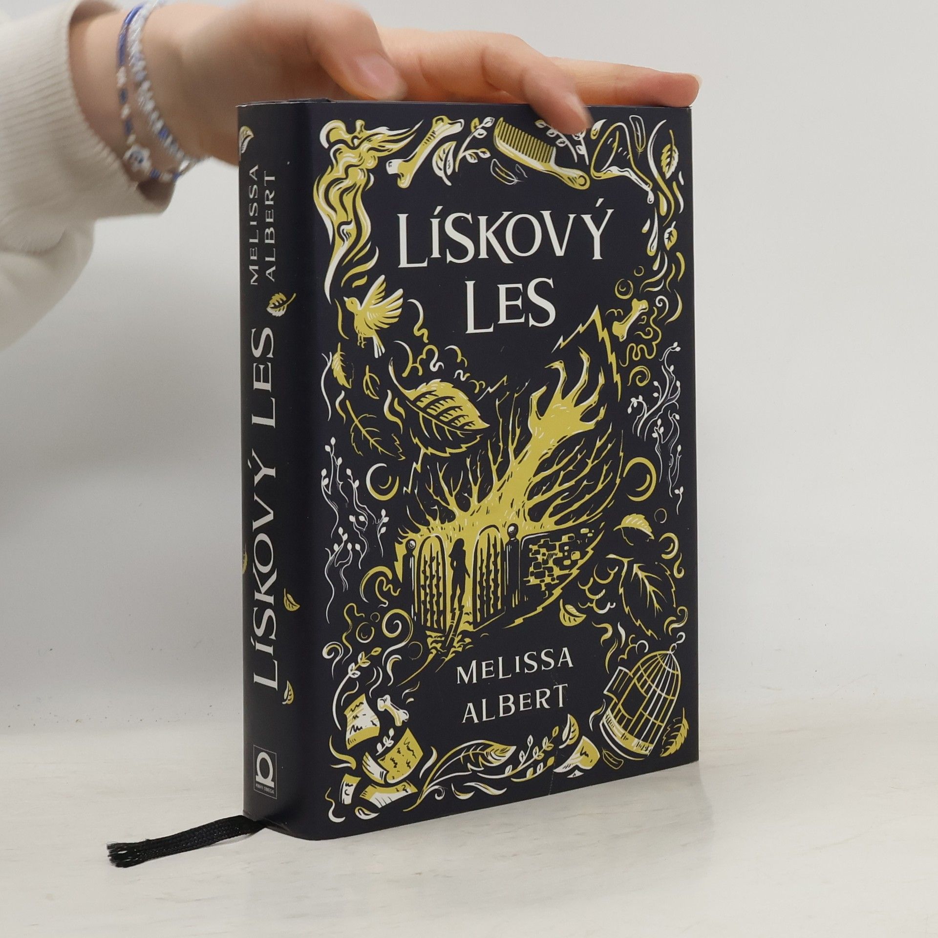 Melissa Albert Lískový les