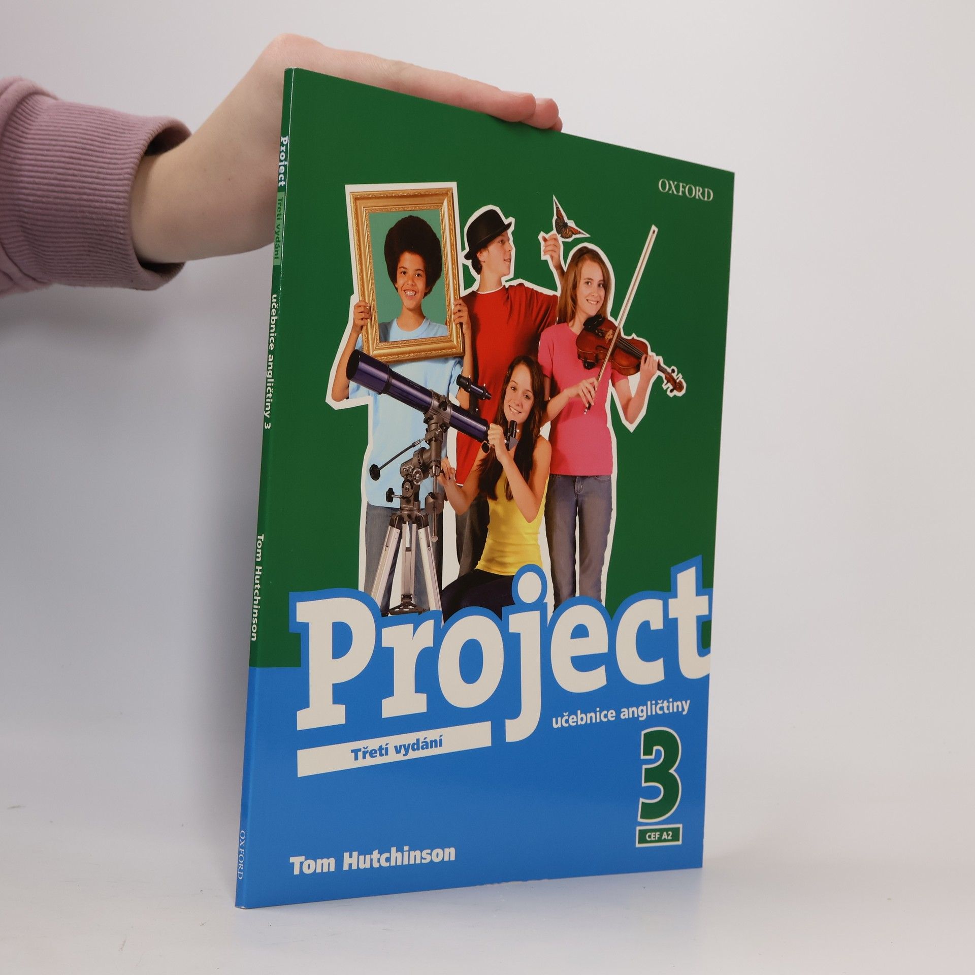 Tom Hutchinson Project. 3, Učebnice angličtiny