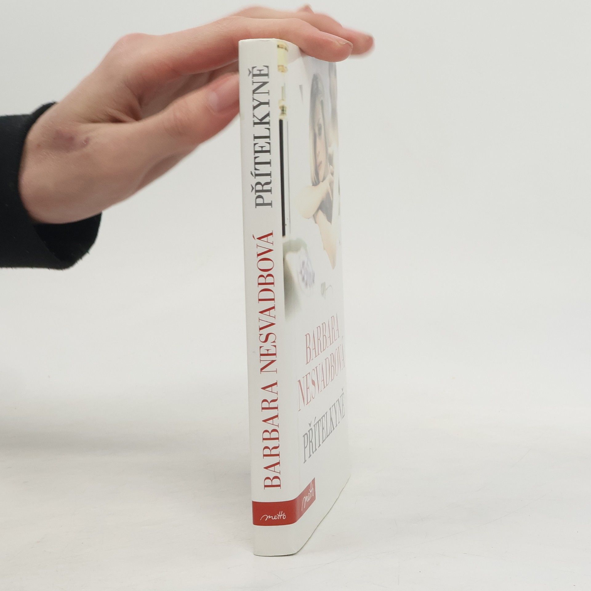 Bára Nesvadbová Přítelkyně