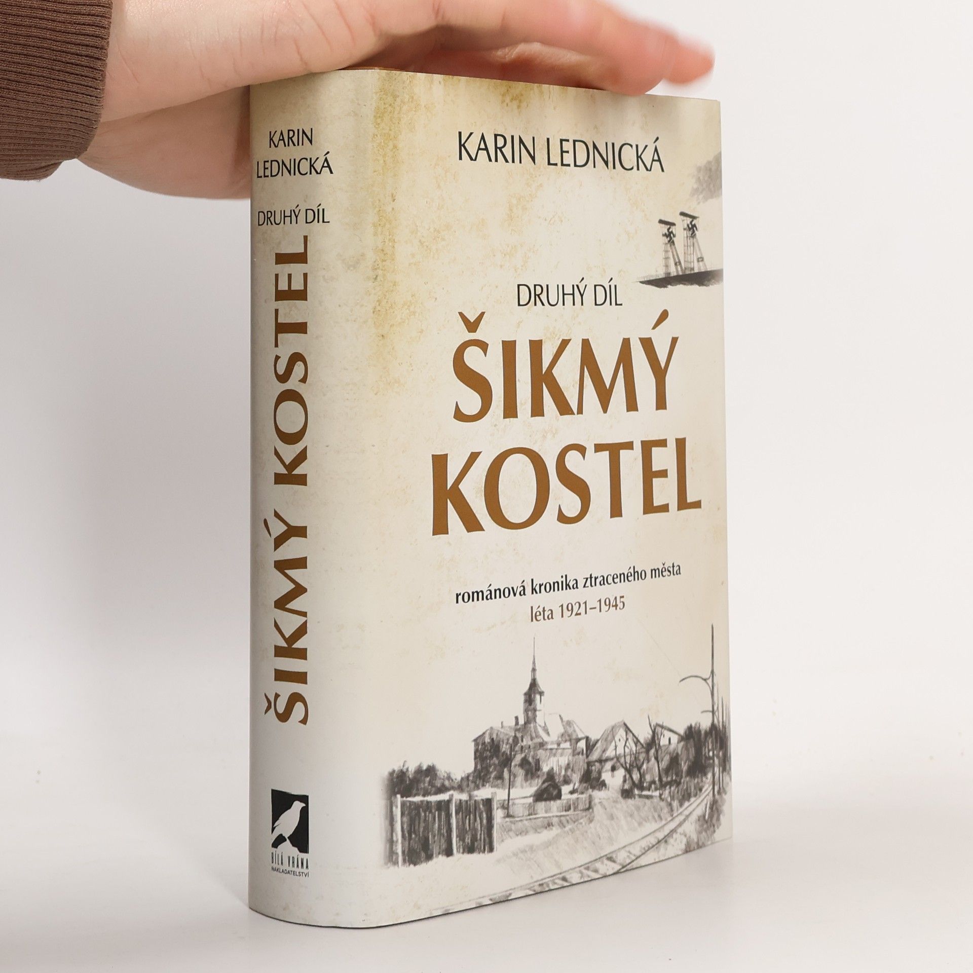 Karin Lednická Šikmý kostel 2