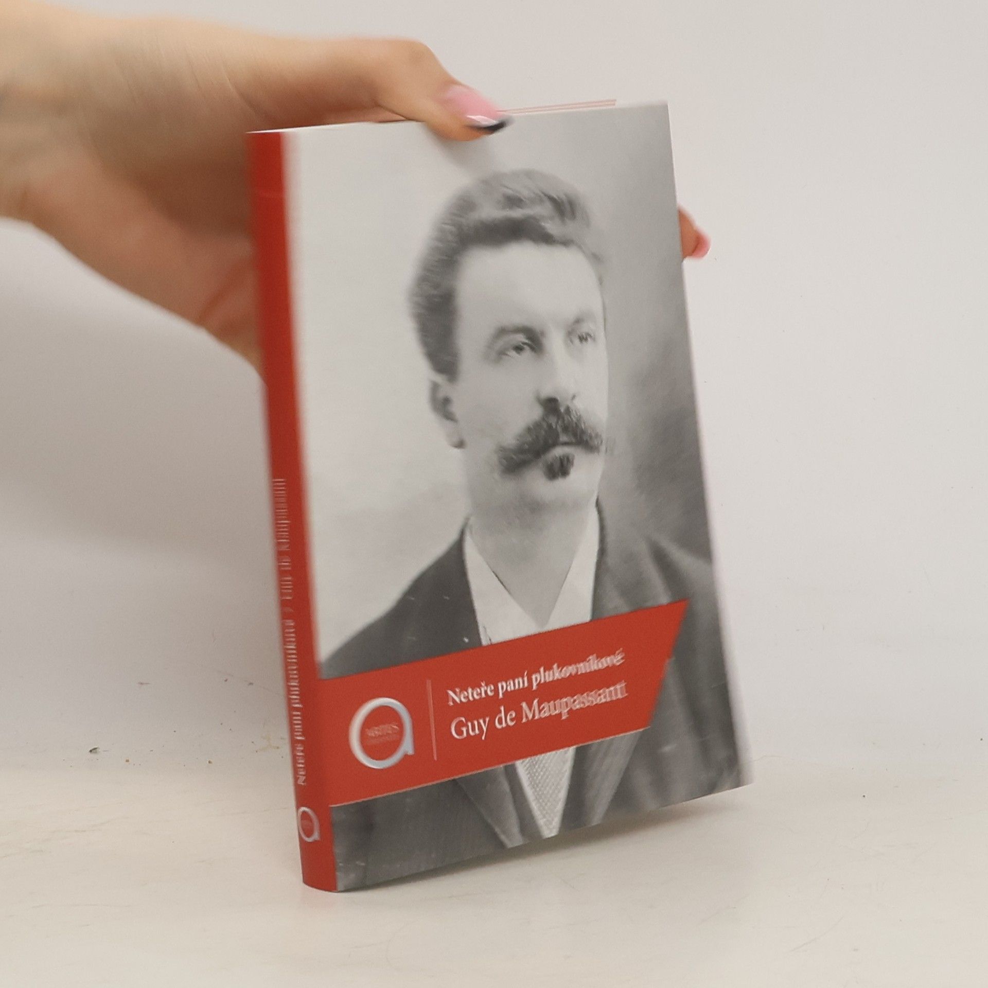 Guy de Maupassant Neteře paní plukovníkové