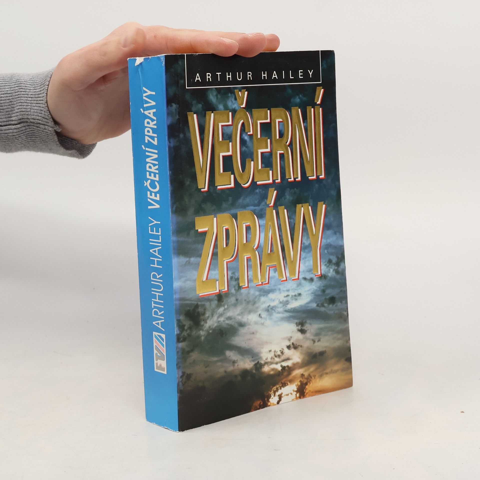 Arthur Hailey Večerní zprávy