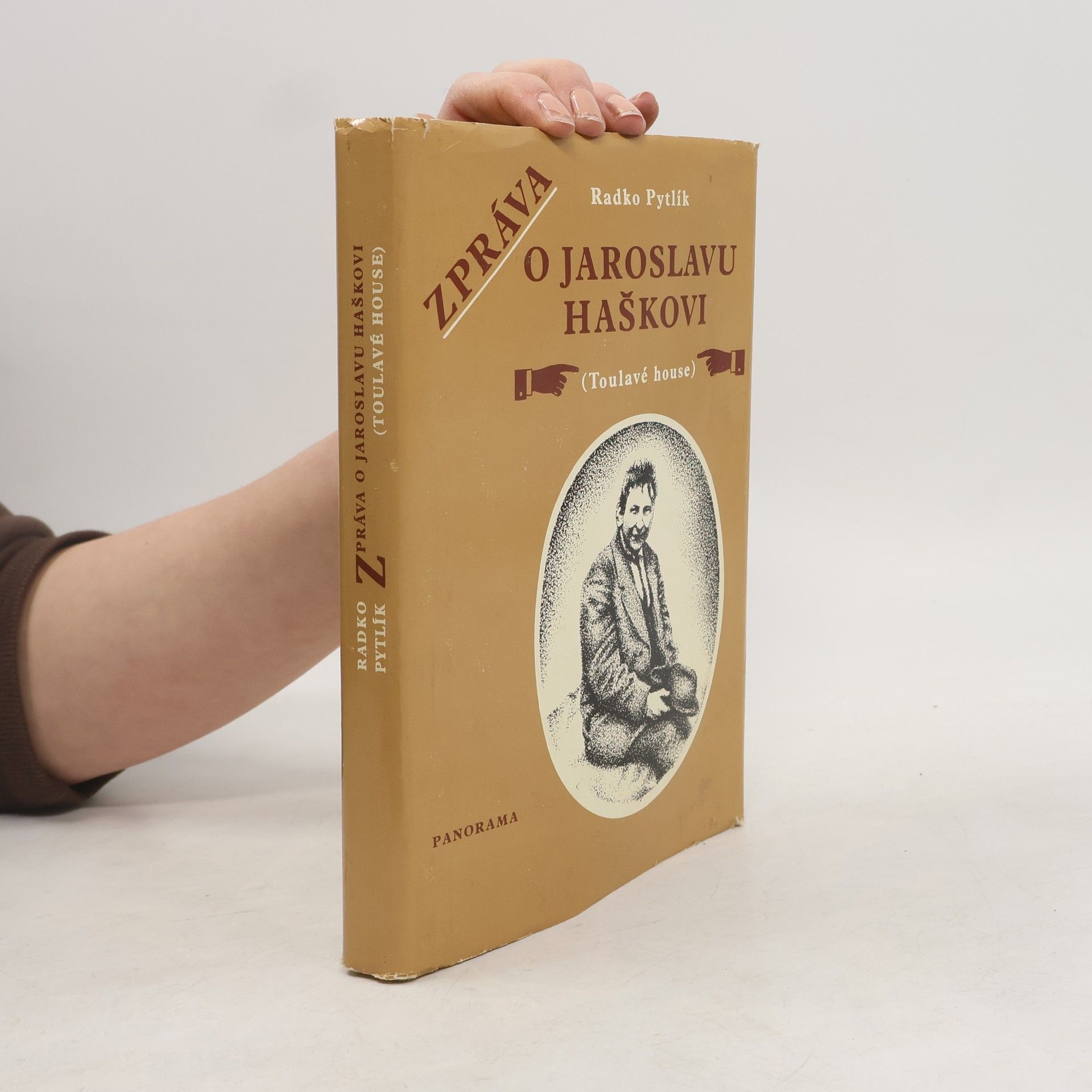 Zpráva o Jaroslavu Haškovi (Toulavé house)