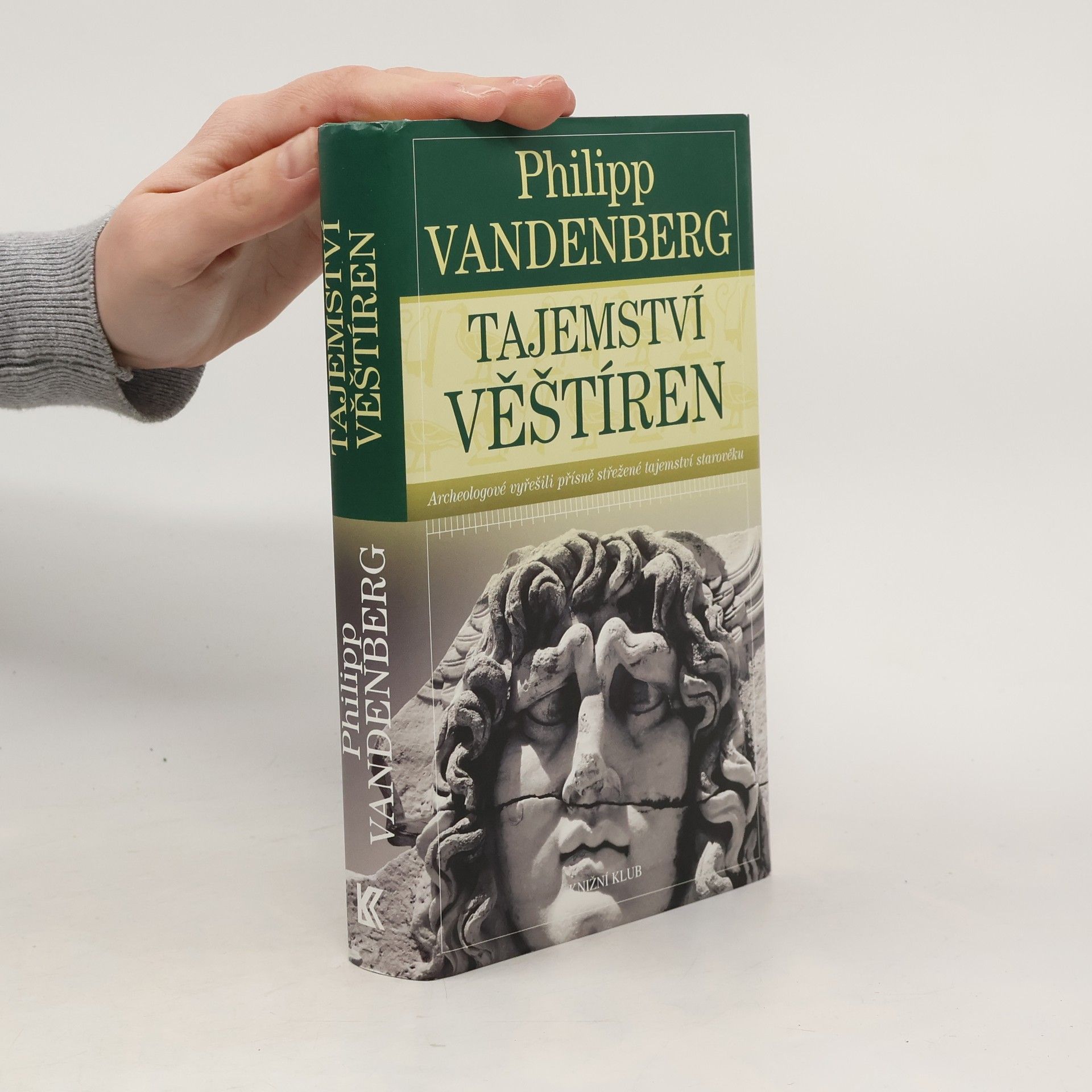 Philipp Vandenberg Tajemství věštíren